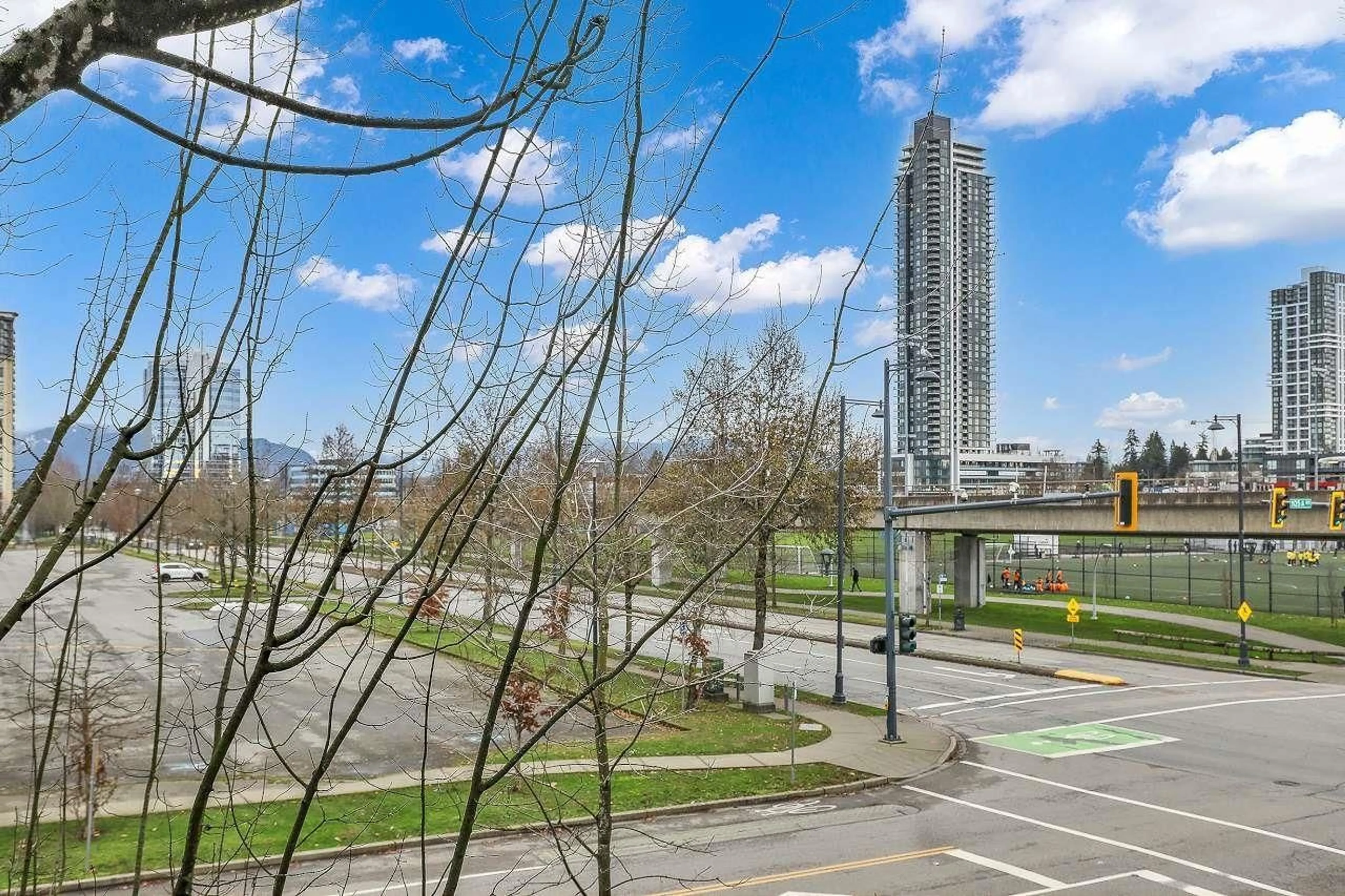 Patio, city buildings view from balcony for 308 - 10533 UNIVERSITY DRIVE, Surrey British Columbia V3T5T7
