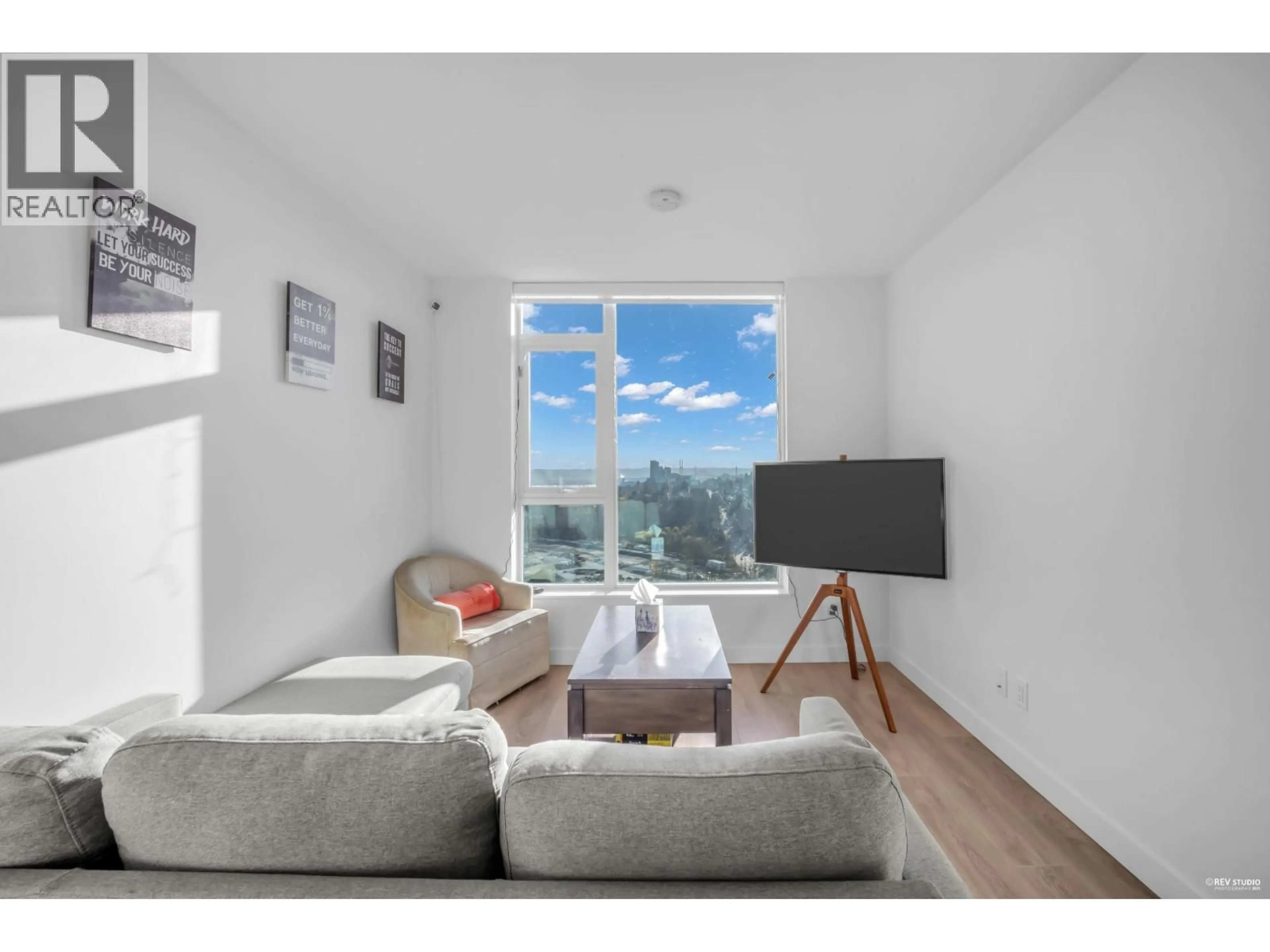 Living room with furniture, unknown for 2101 - 308 ALDERSON AVENUE, Coquitlam British Columbia V3K0J2