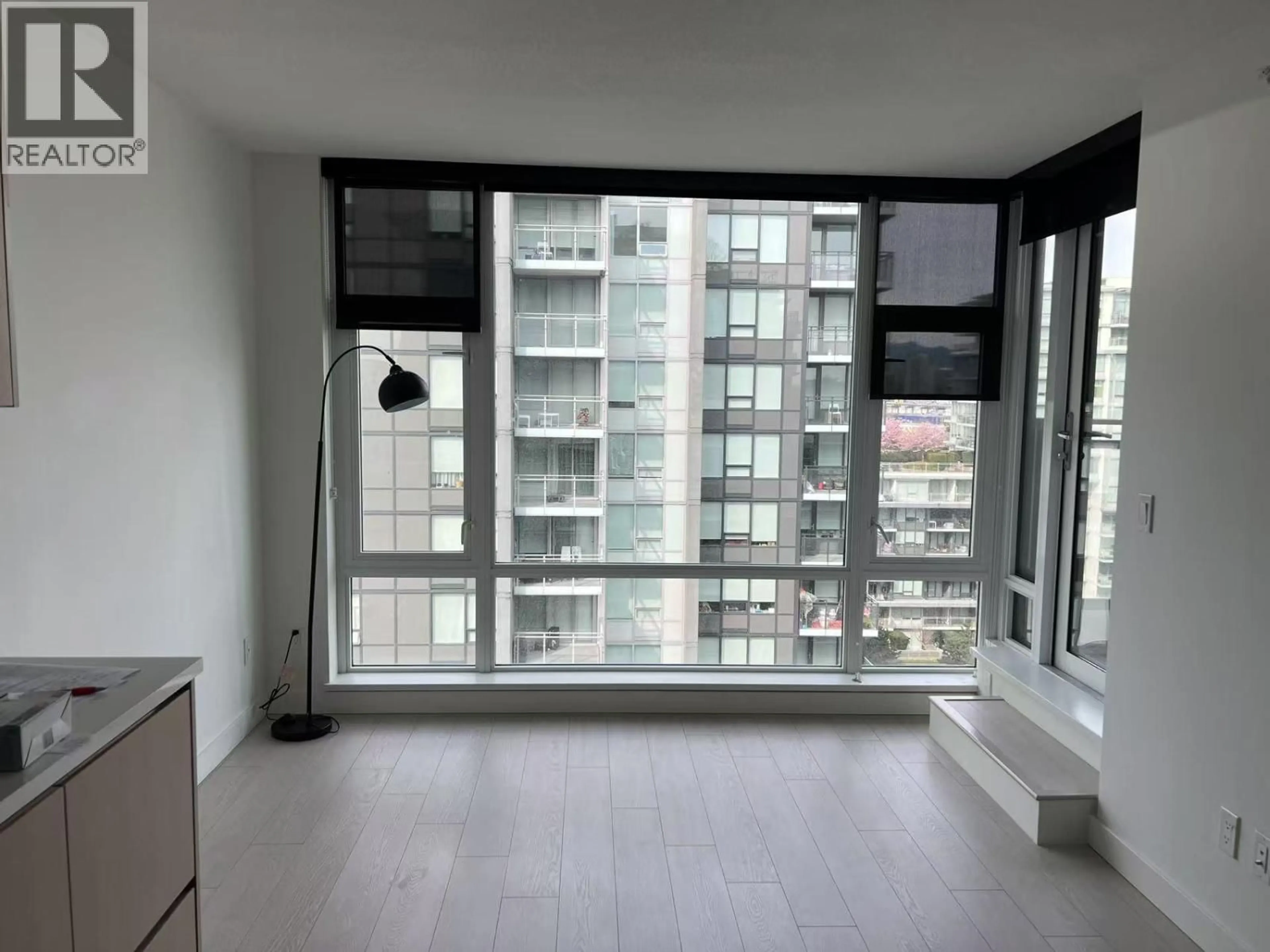 A pic of a room for 1606 - 8800 HAZELBRIDGE WAY, Richmond British Columbia V6X0S3