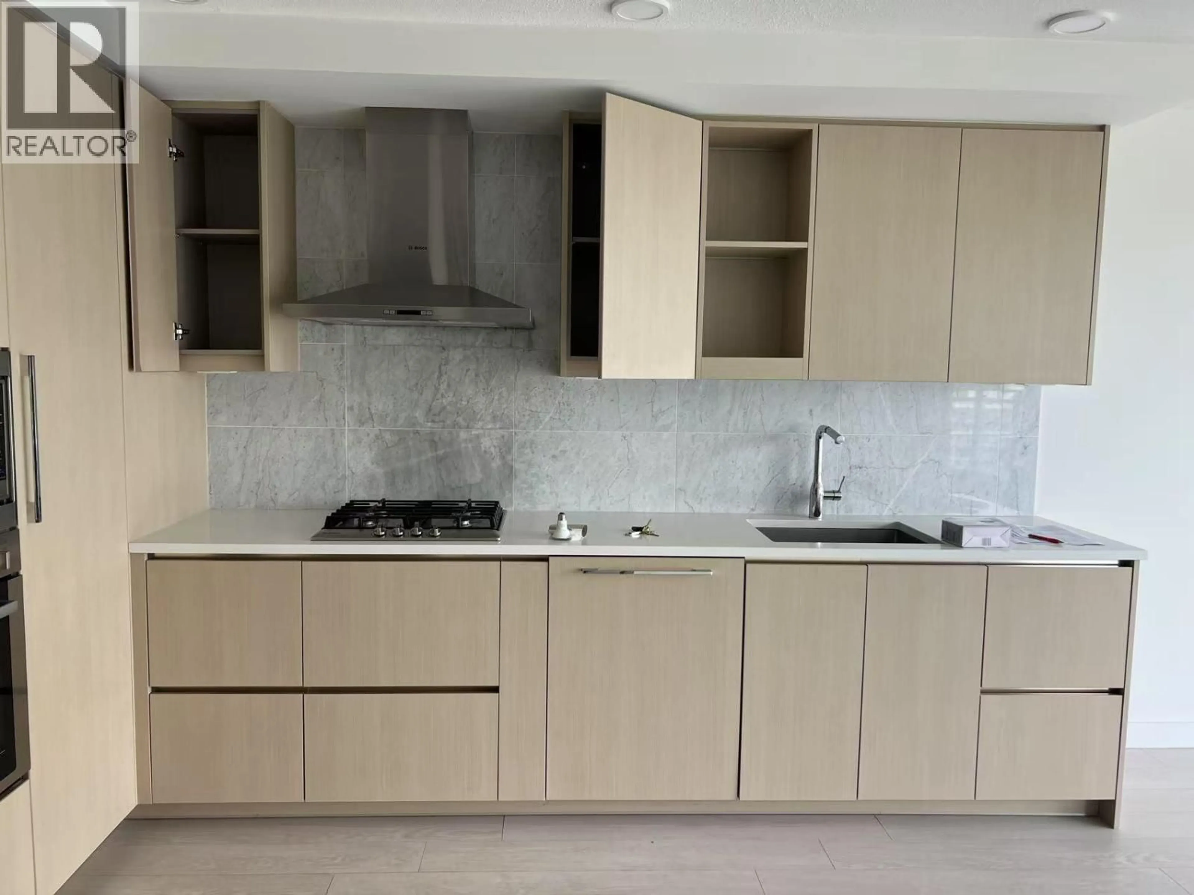 Standard kitchen, unknown for 1606 - 8800 HAZELBRIDGE WAY, Richmond British Columbia V6X0S3