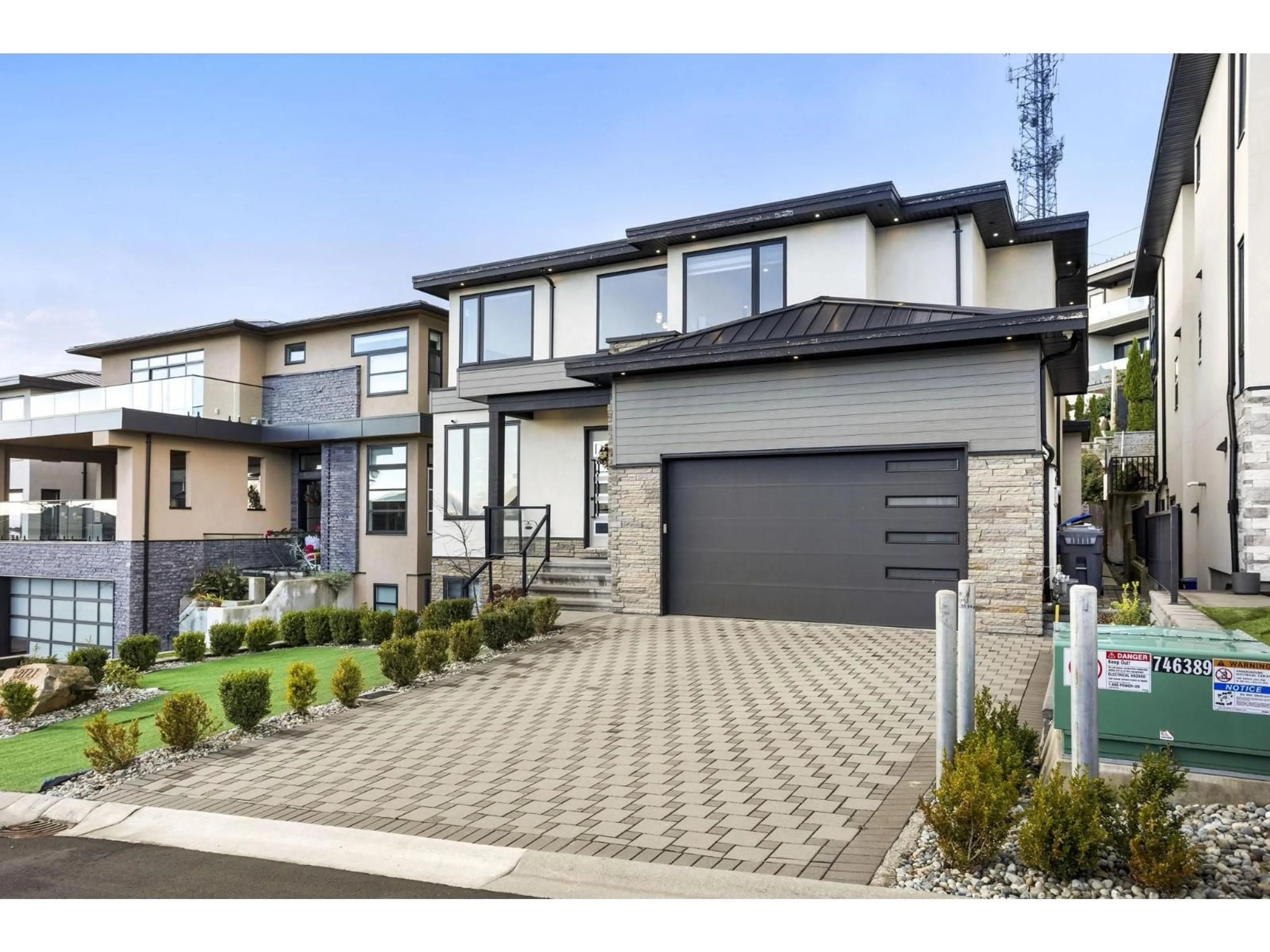 Home with brick exterior material, street for 2727 MONTANA PLACE, Abbotsford British Columbia V3G0G8