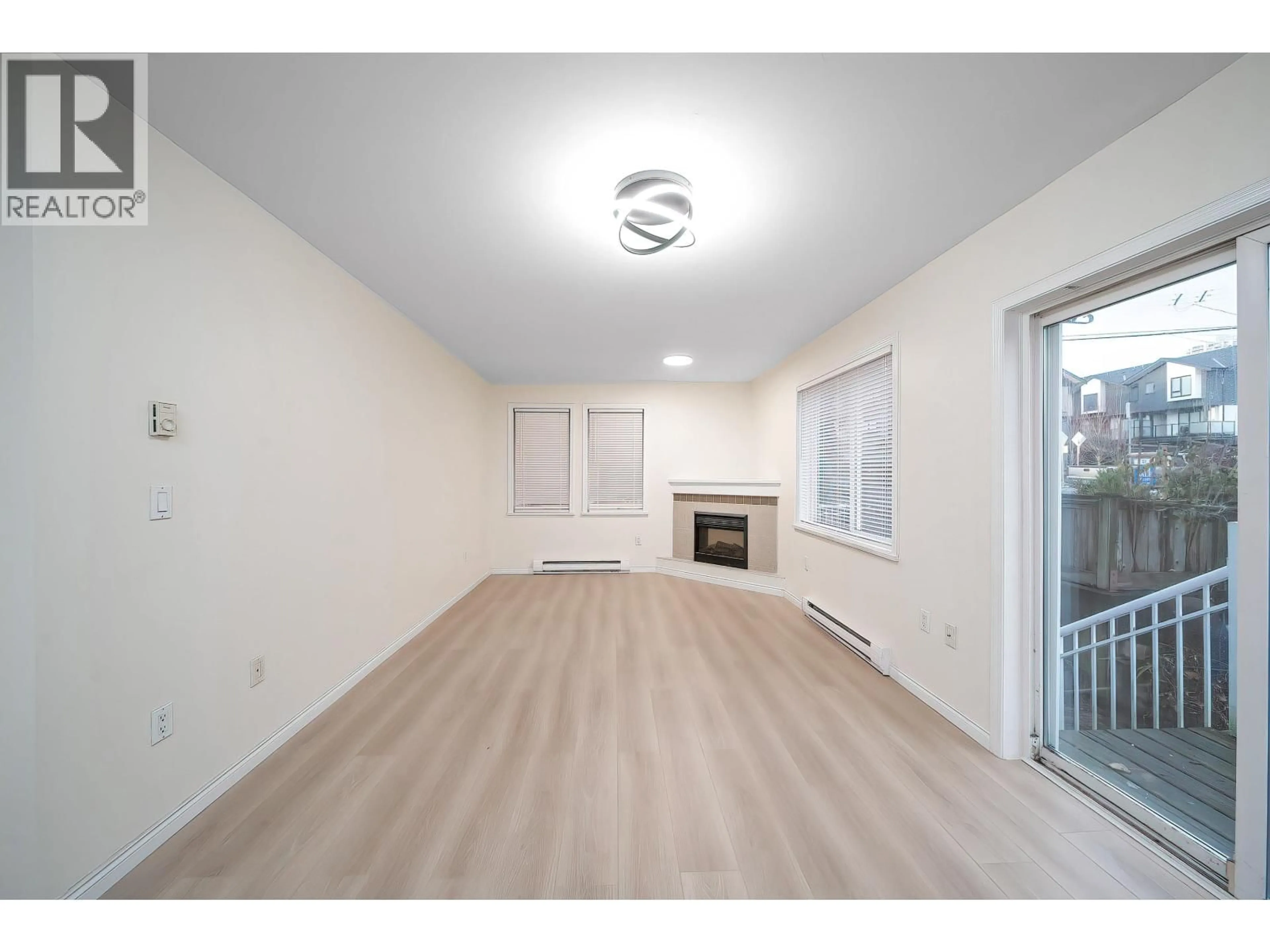 A pic of a room for 03 - 7128 17TH AVENUE, Burnaby British Columbia V3N1K7