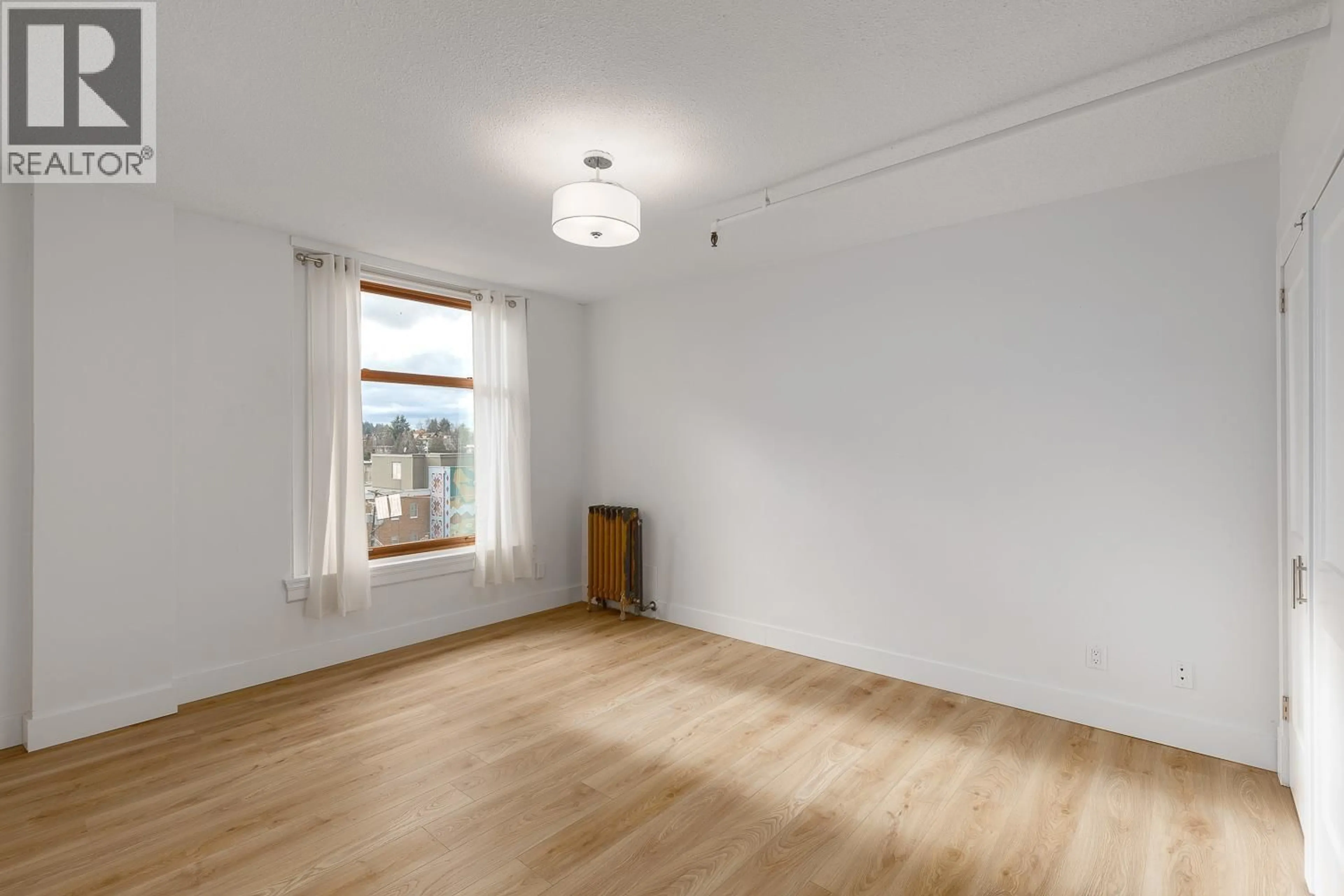 A pic of a room for 606 - 175 BROADWAY, Vancouver British Columbia V5T1W2