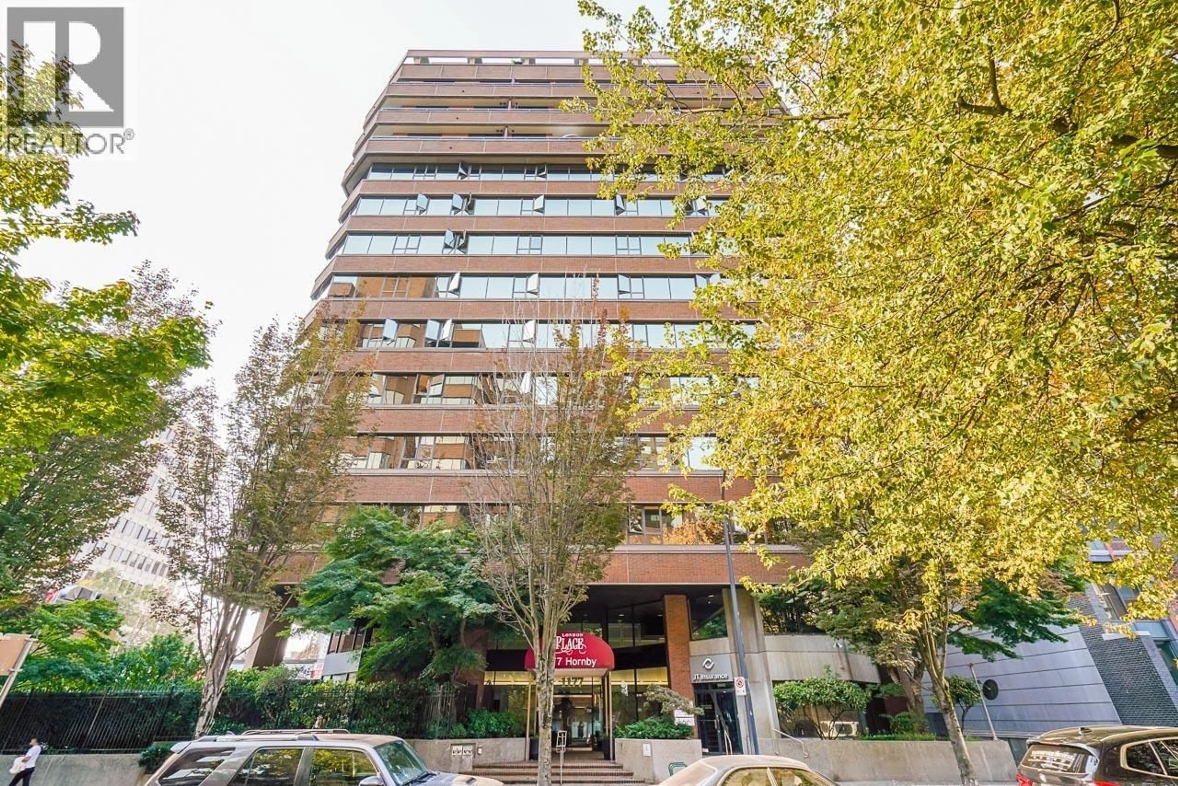 Indoor foyer for 302 - 1177 HORNBY STREET, Vancouver British Columbia V6Z2E9