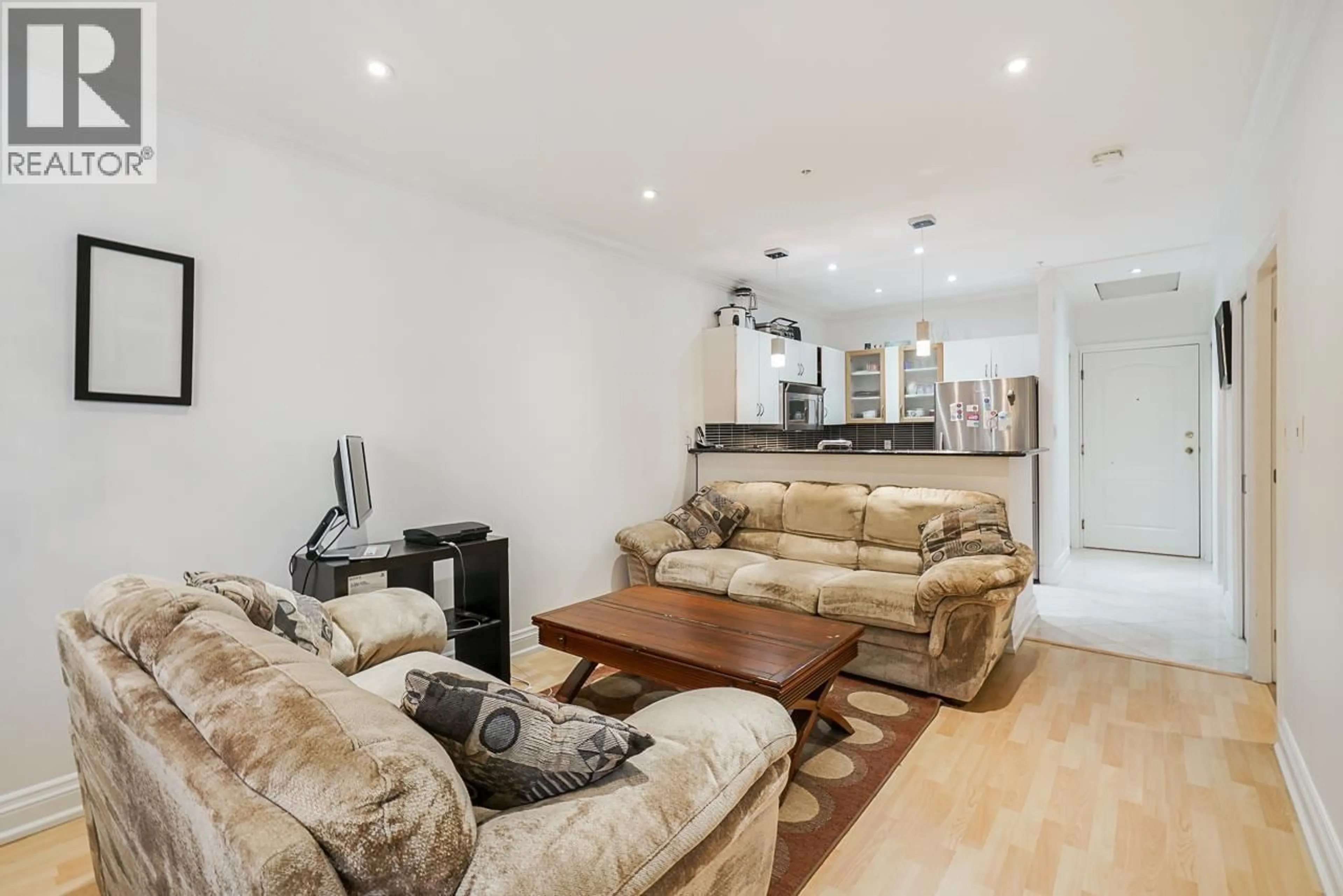 Living room with furniture, unknown for 302 - 1177 HORNBY STREET, Vancouver British Columbia V6Z2E9