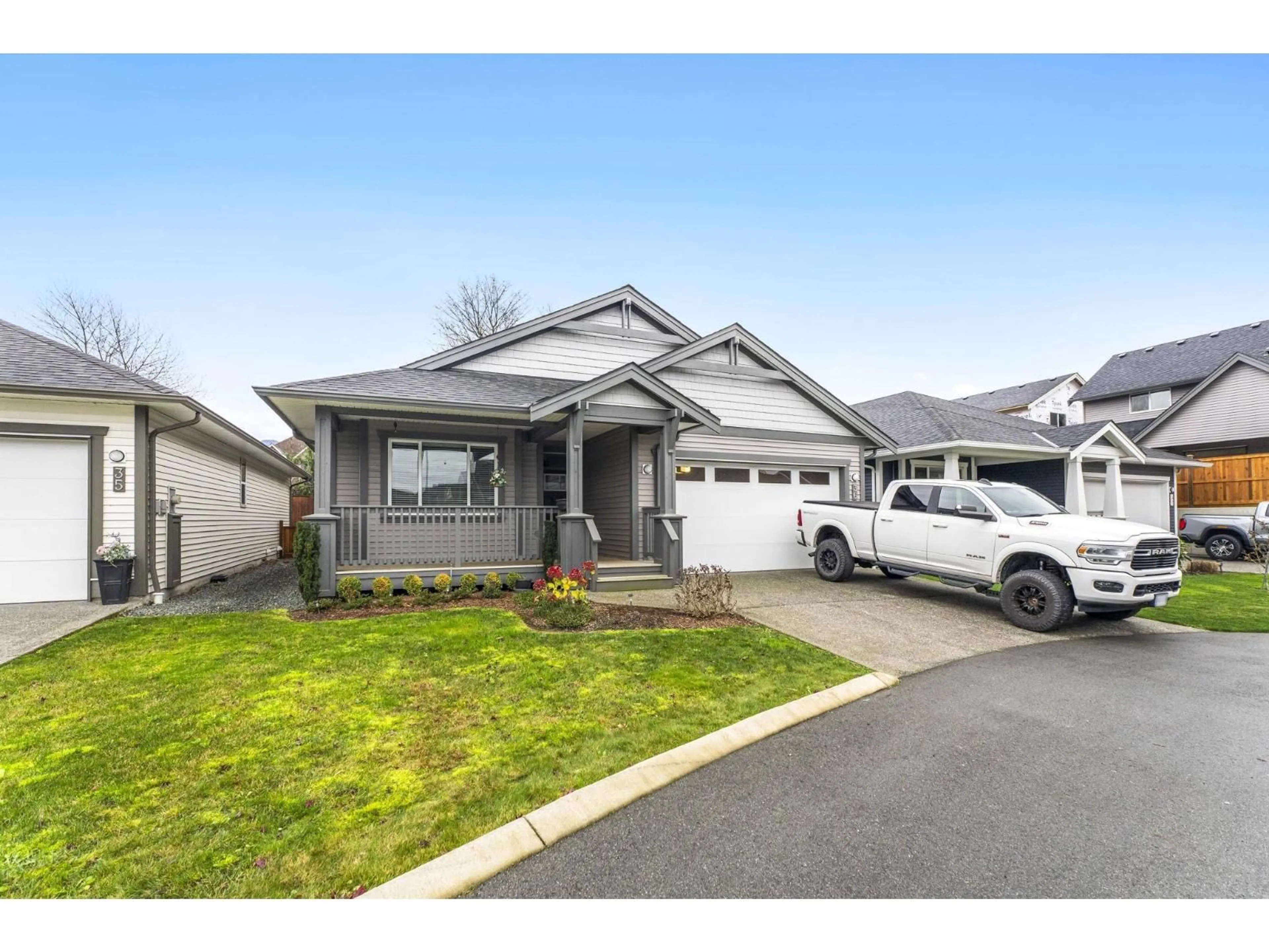Home with vinyl exterior material, street for 36 - 6211 CHILLIWACK RIVER ROAD, Chilliwack British Columbia V2R6A7