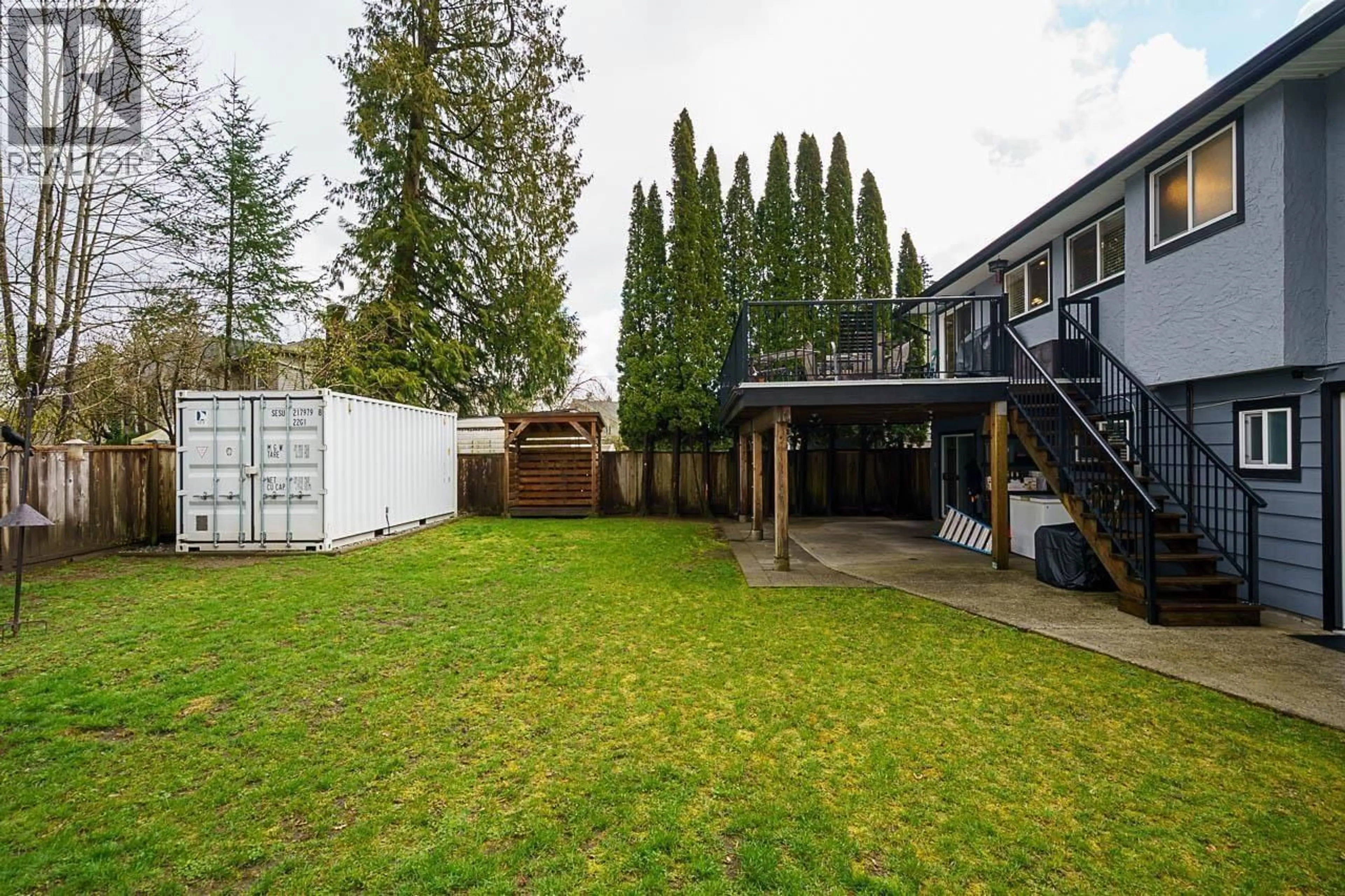 Patio, street for 2259 PRAIRIE AVENUE, Port Coquitlam British Columbia V3B1V8