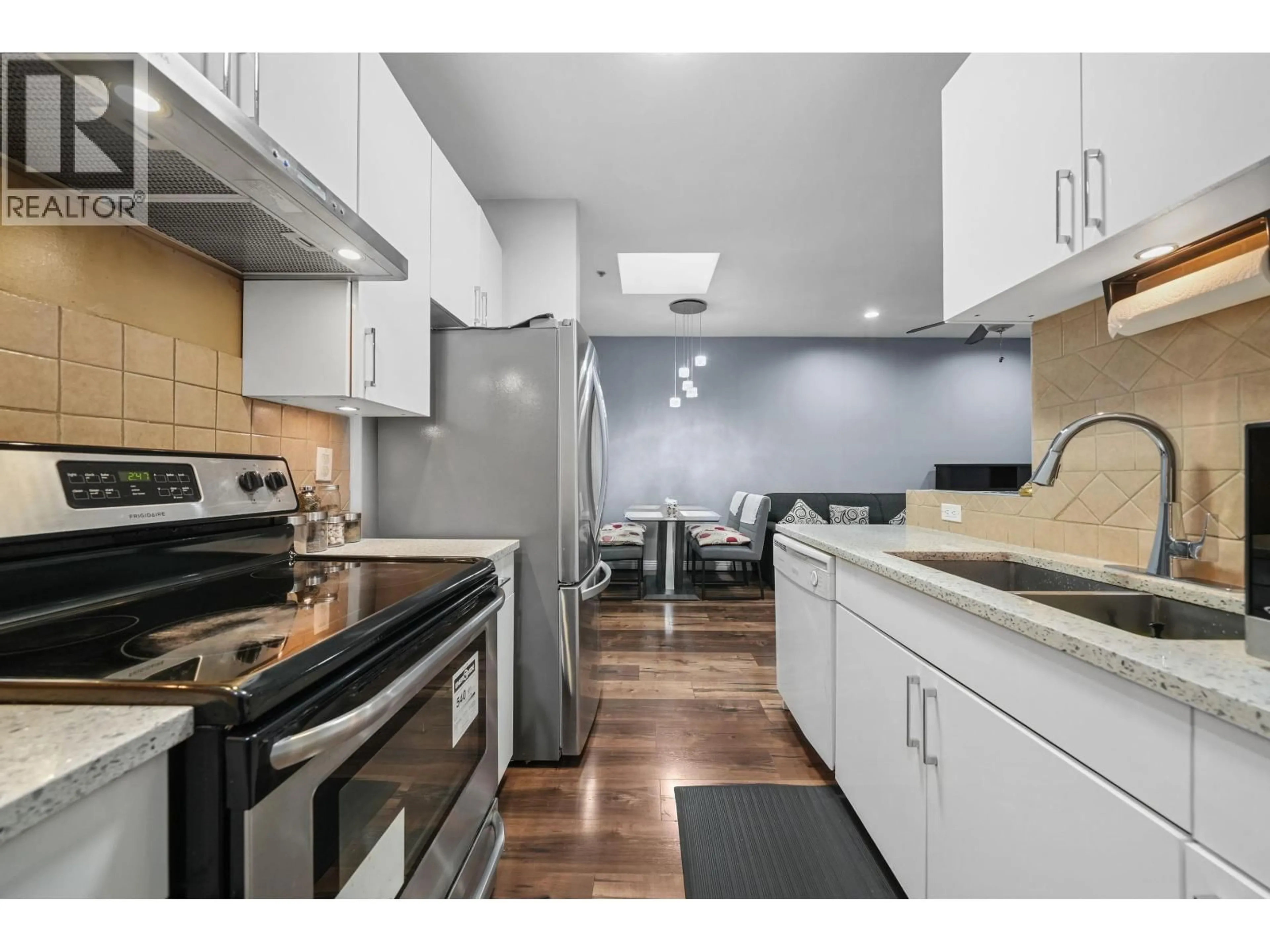 Standard kitchen, unknown for 203 - 6460 MAIN STREET, Vancouver British Columbia V5W2V4