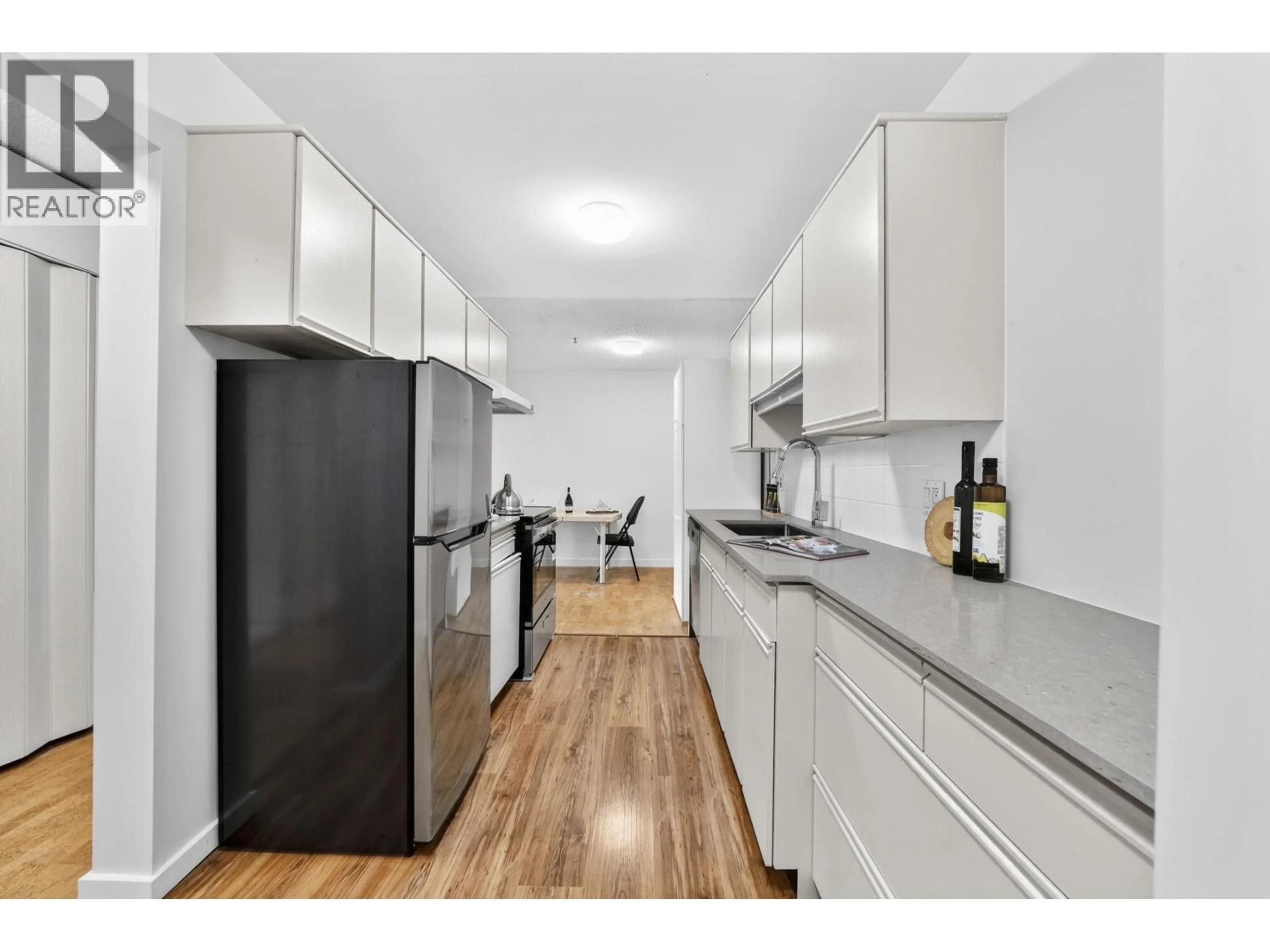 Standard kitchen, unknown for 206 - 9202 HORNE STREET, Burnaby British Columbia V3N4K2