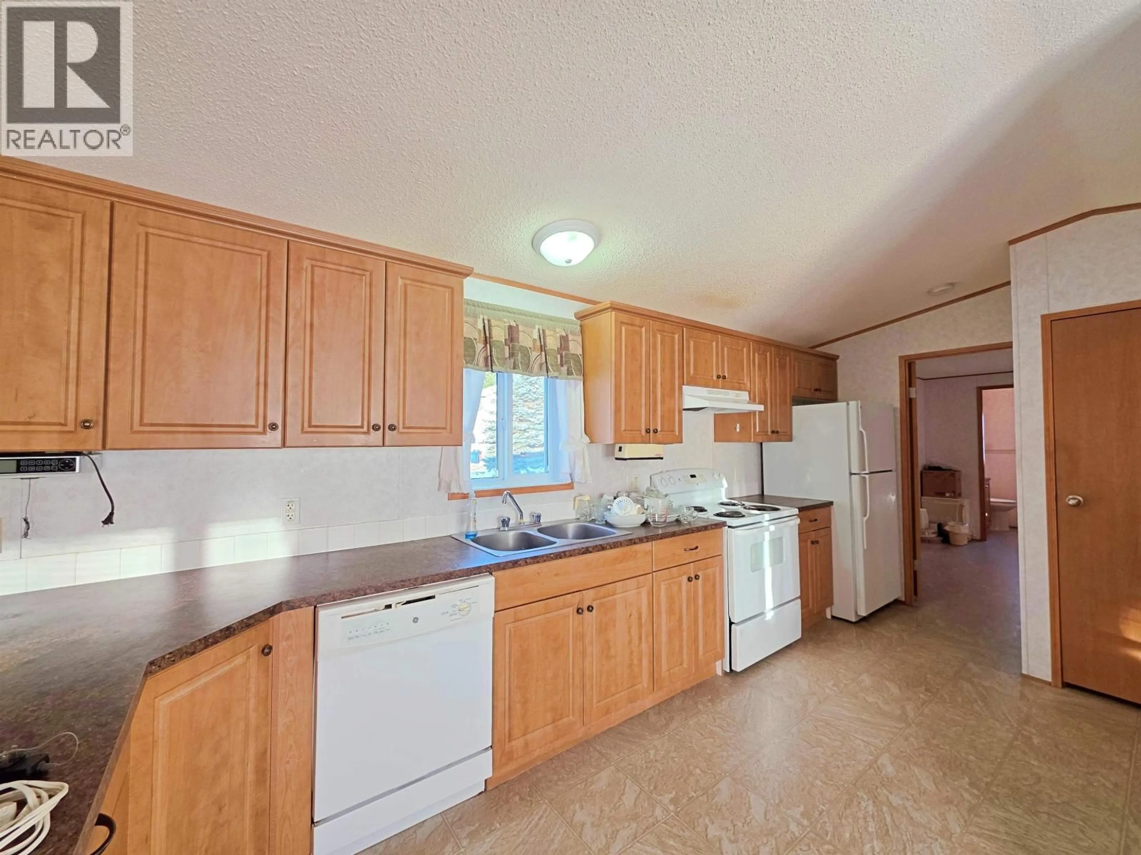 Standard kitchen, unknown for 47 - 370 WESTLAND ROAD, Quesnel British Columbia V2J6A7