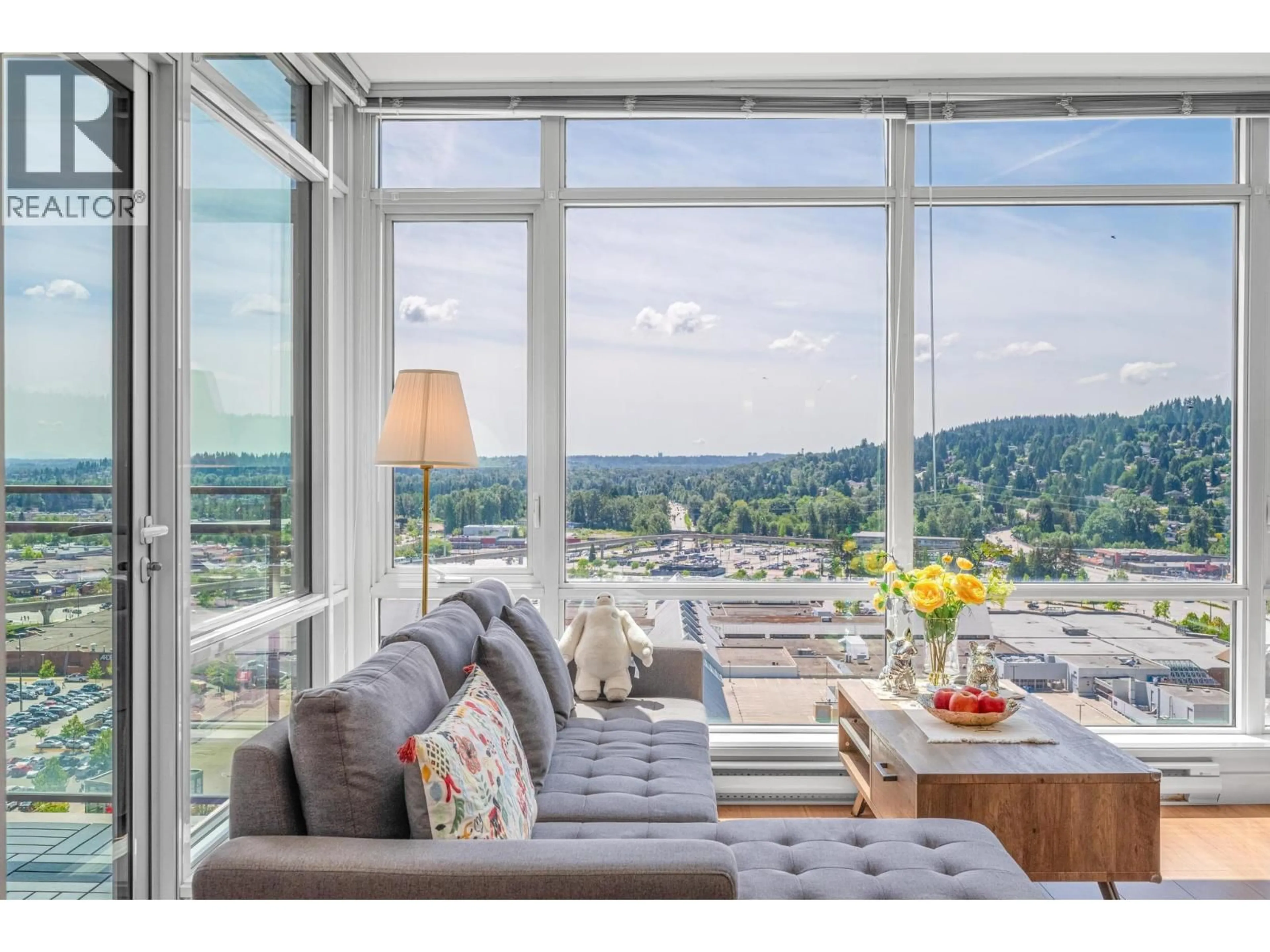 Living room with furniture, unknown for 2206 - 2955 ATLANTIC AVENUE, Coquitlam British Columbia V3B0H9