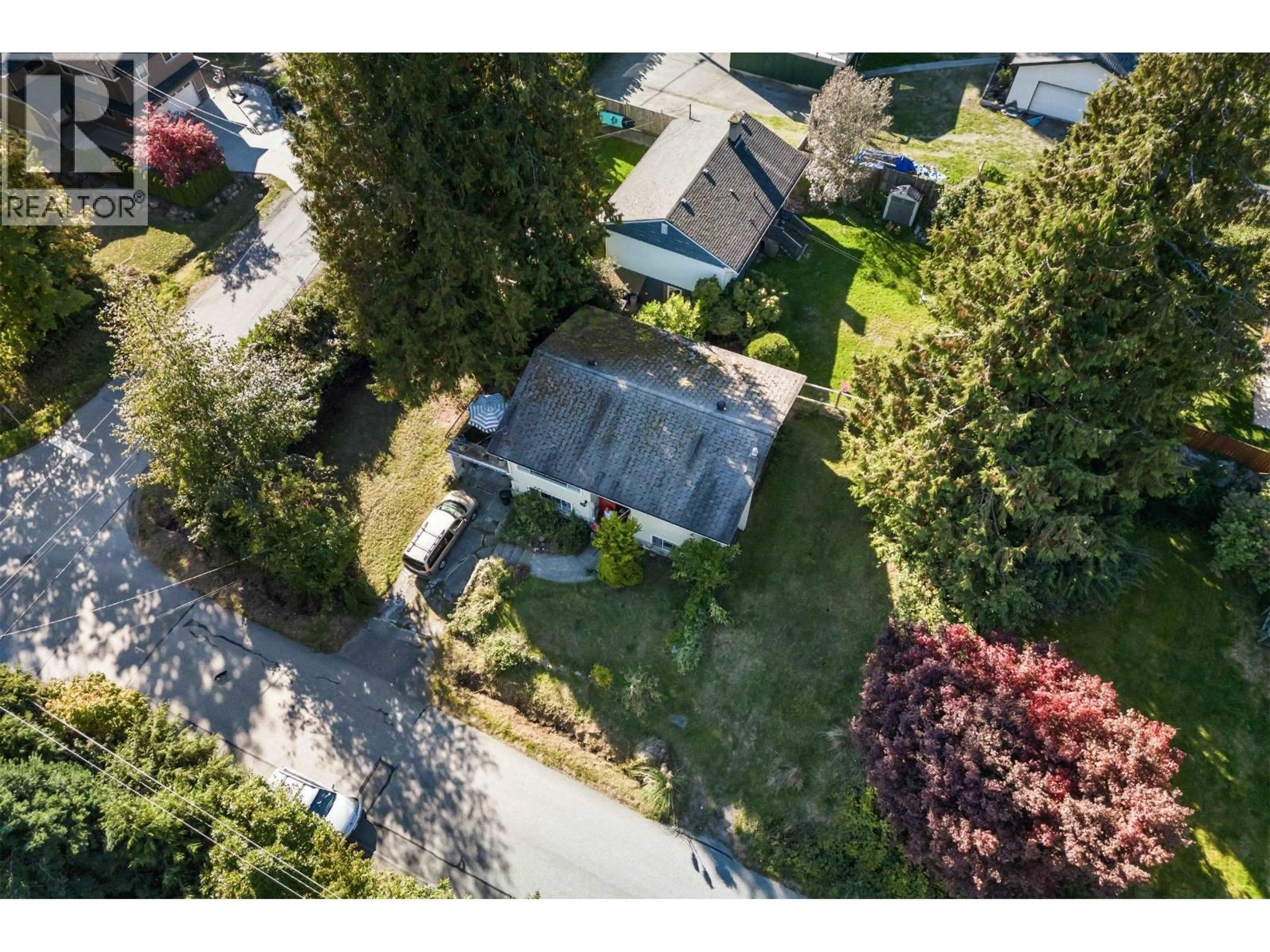 A pic from outside/outdoor area/front of a property/back of a property/a pic from drone, street for 707 CRUCIL ROAD, Gibsons British Columbia V0N1V9