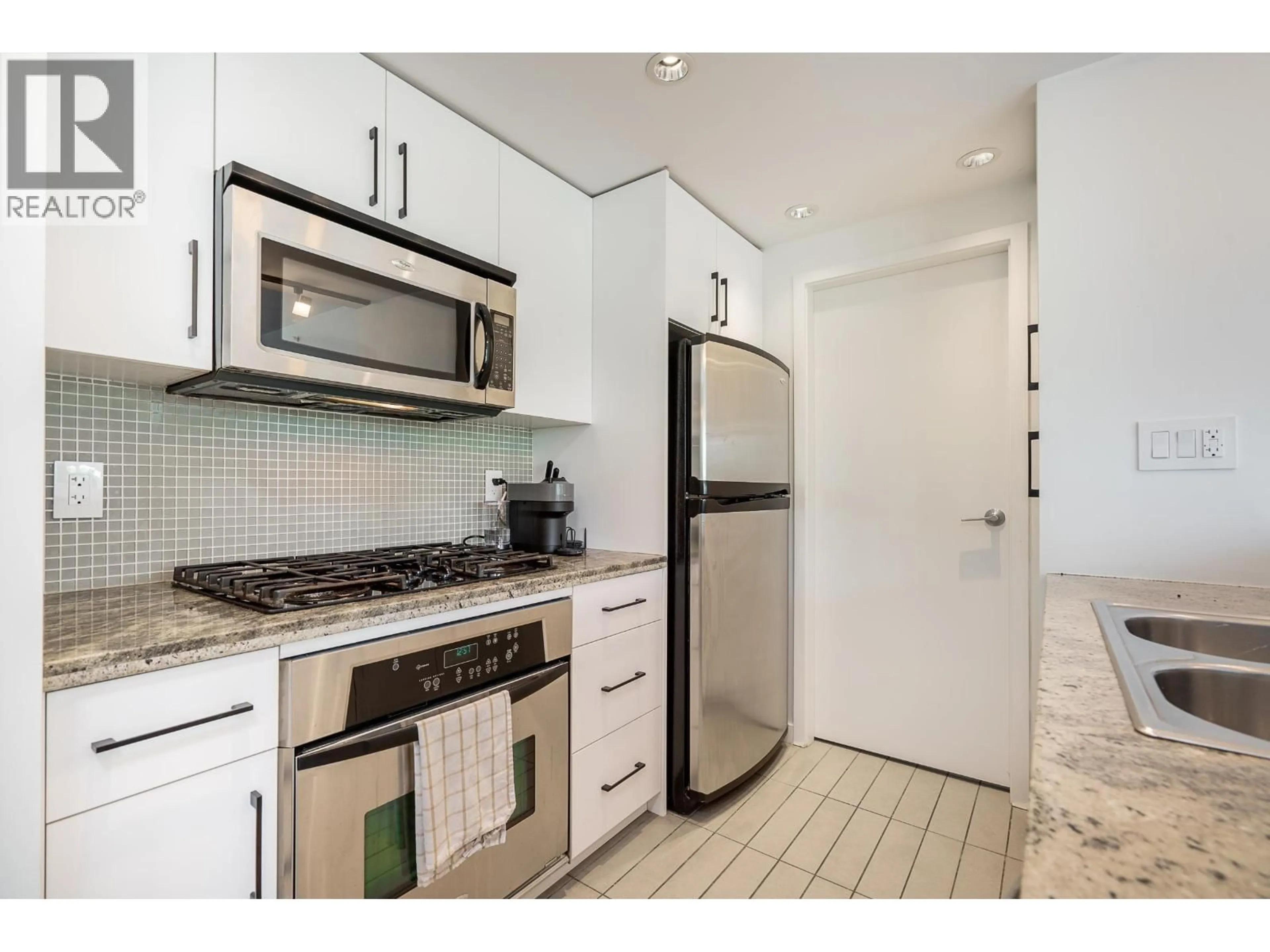 Standard kitchen, unknown for 603 - 980 COOPERAGE WAY, Vancouver British Columbia V6B0C3