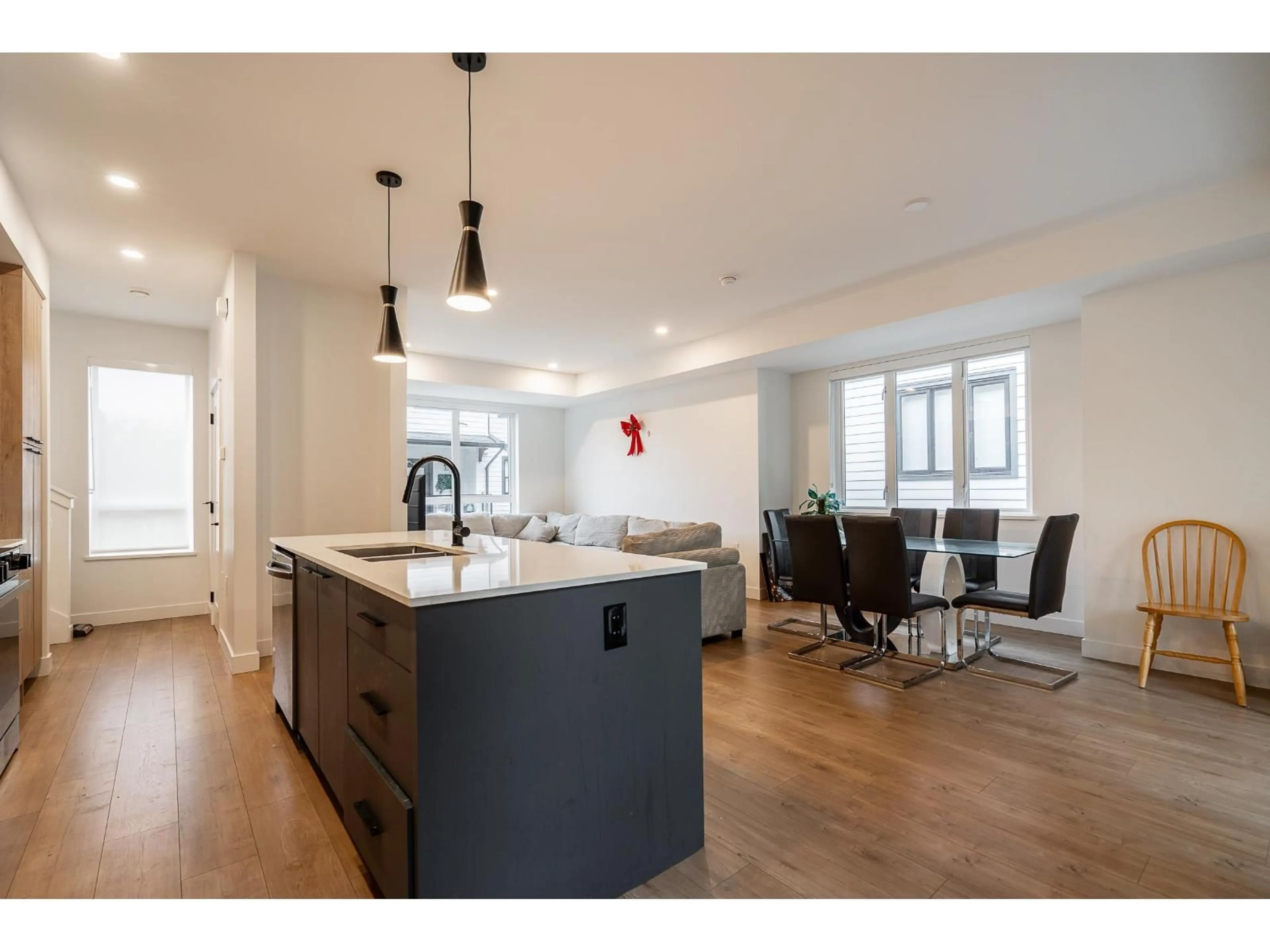 Open concept kitchen, wood/laminate floor for 13 - 10527 155 STREET, Surrey British Columbia V3R0S1