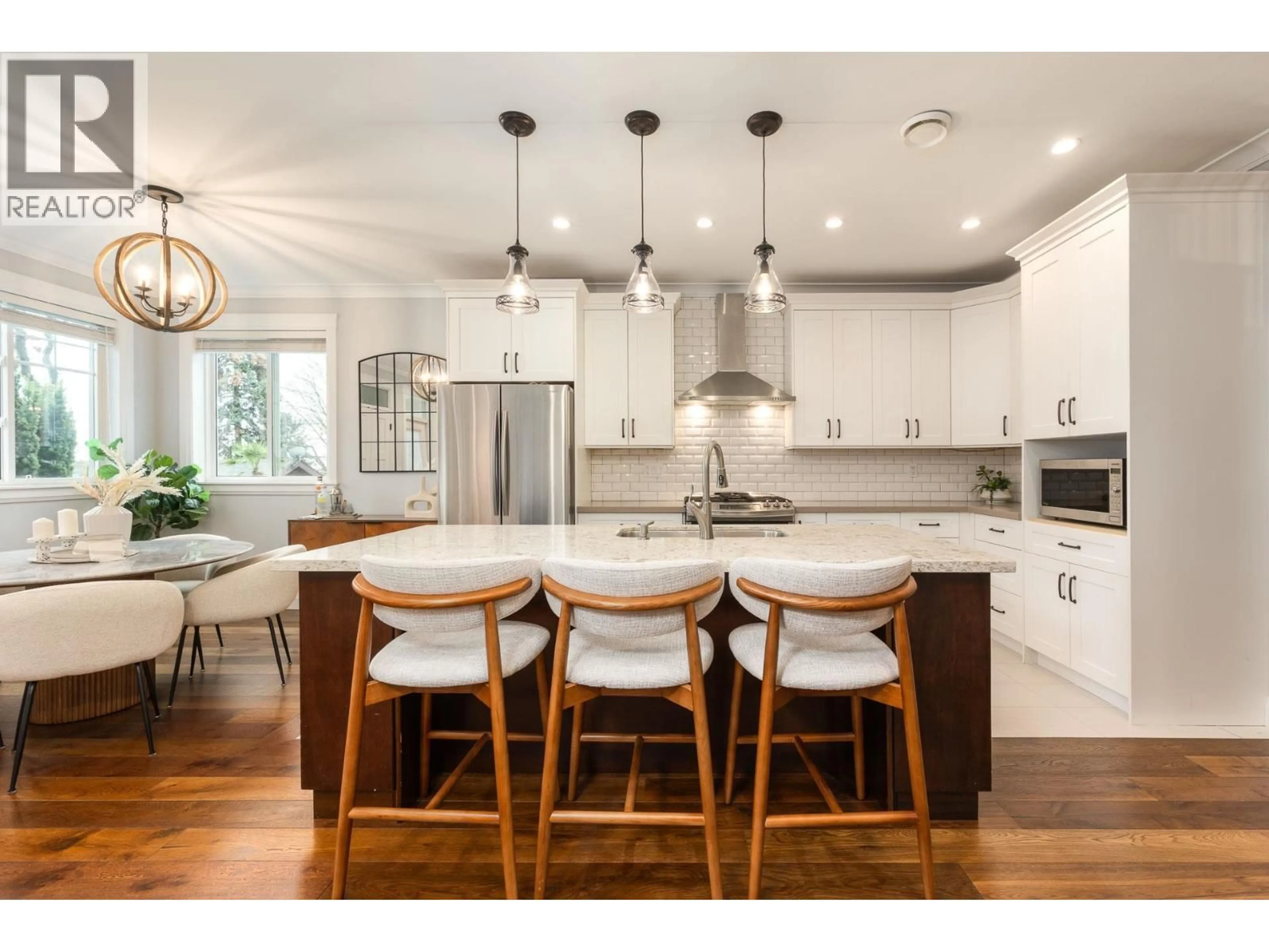 Open concept kitchen, wood/laminate floor for 1028 CORNWALL STREET, New Westminster British Columbia V3M1S2