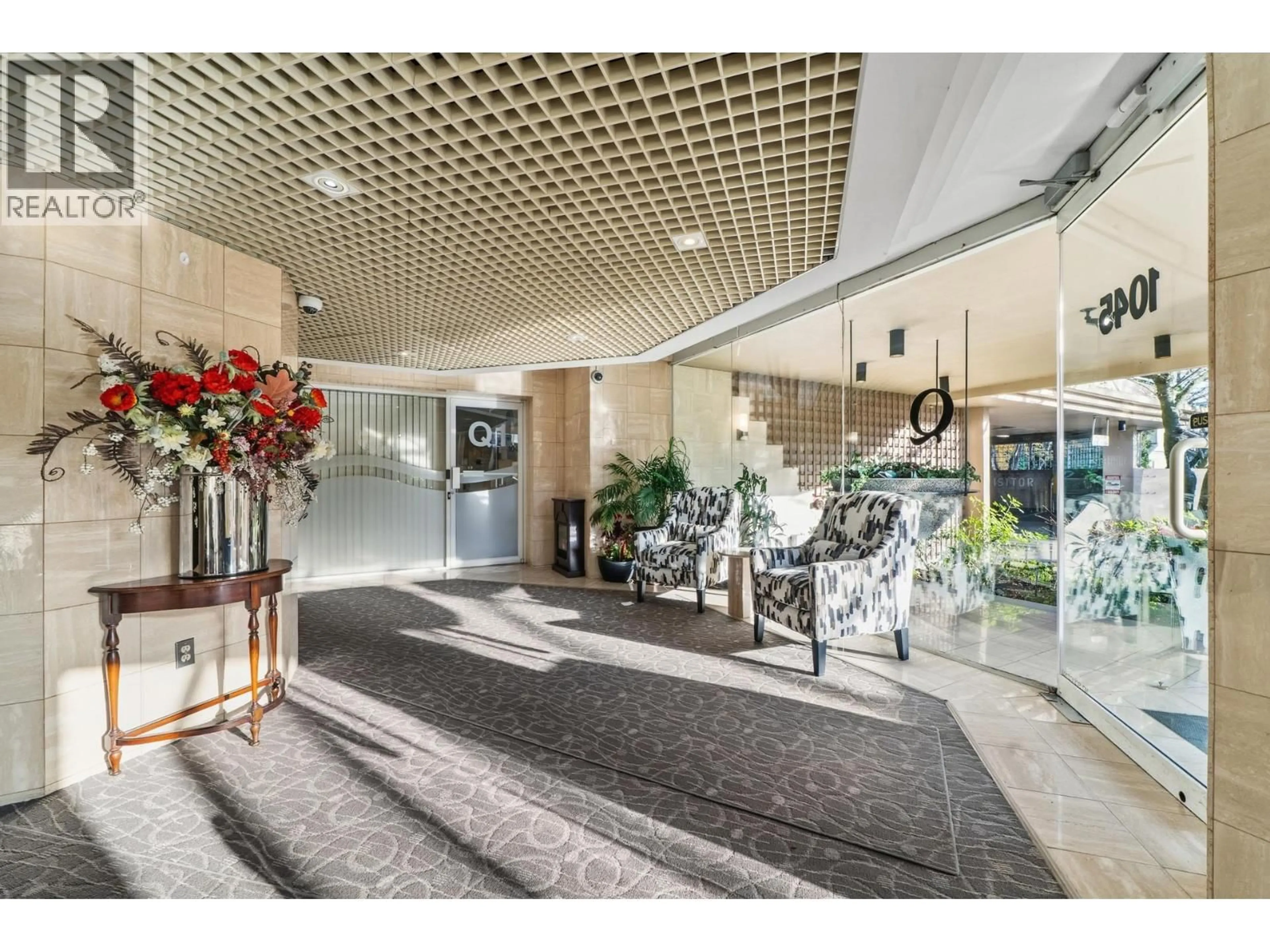 Indoor foyer for 306 - 1045 QUAYSIDE DRIVE, New Westminster British Columbia V3M6C9