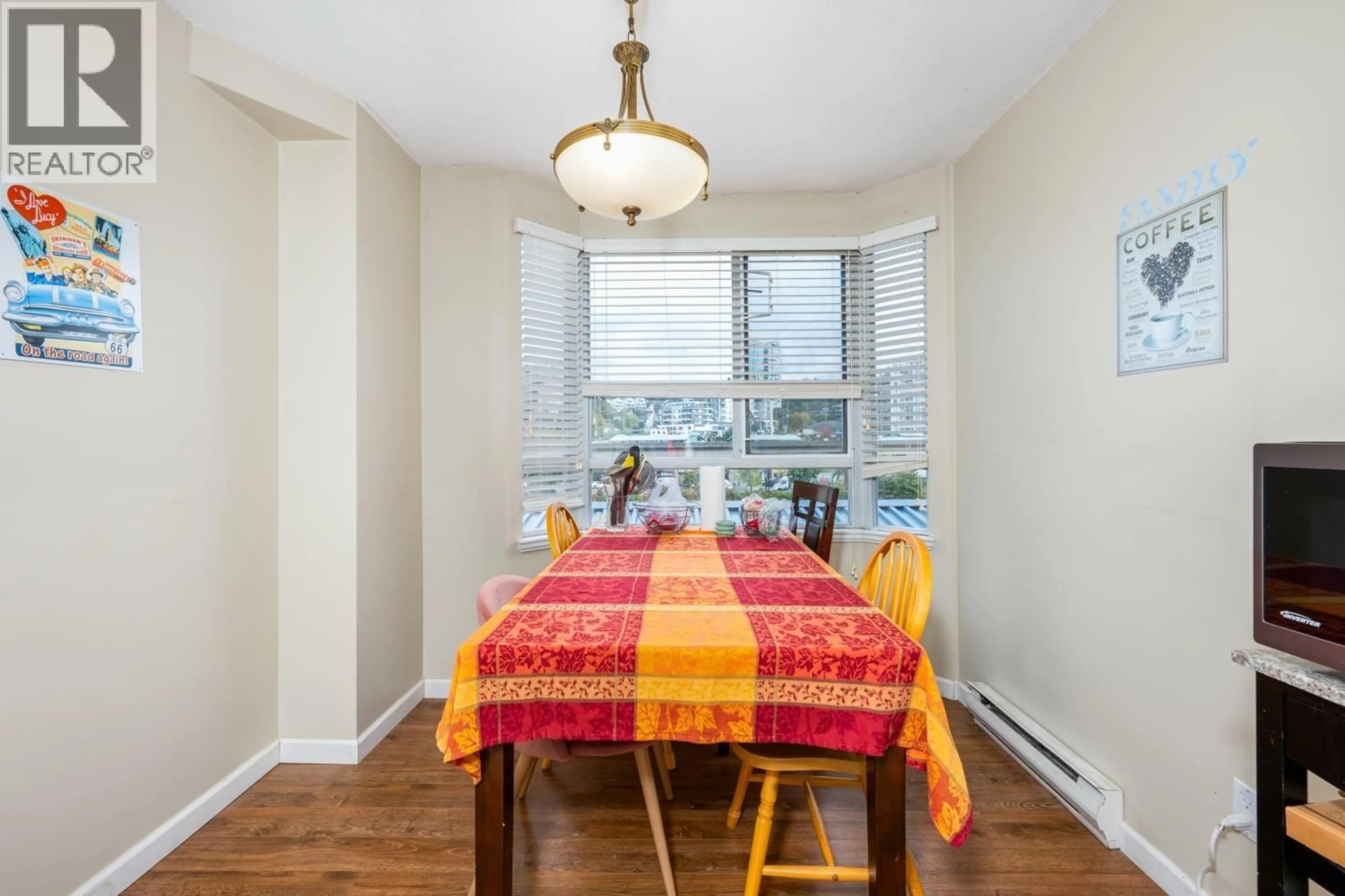 Dining room, wood/laminate floor for 405 - 1185 QUAYSIDE DRIVE, New Westminster British Columbia V3M6T8