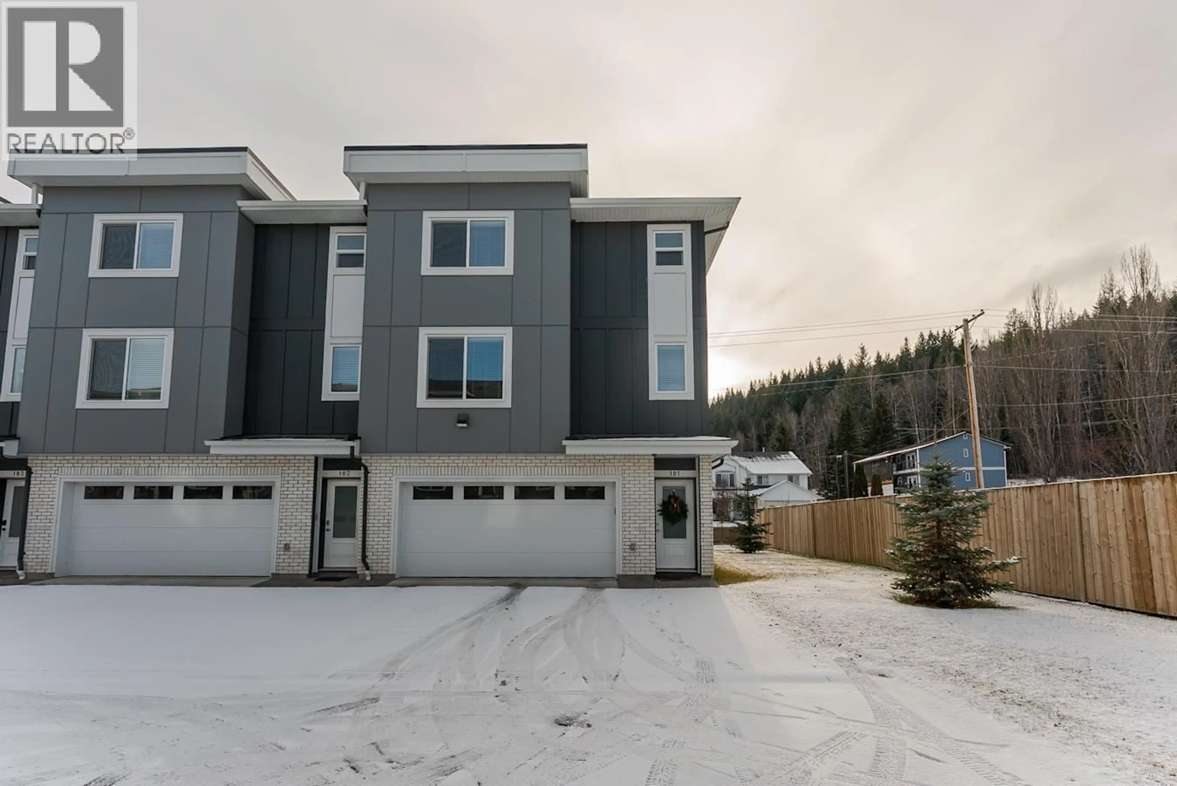 A pic from outside/outdoor area/front of a property/back of a property/a pic from drone, mountain view for 101 - 4274 22ND AVENUE, Prince George British Columbia V2N0J4