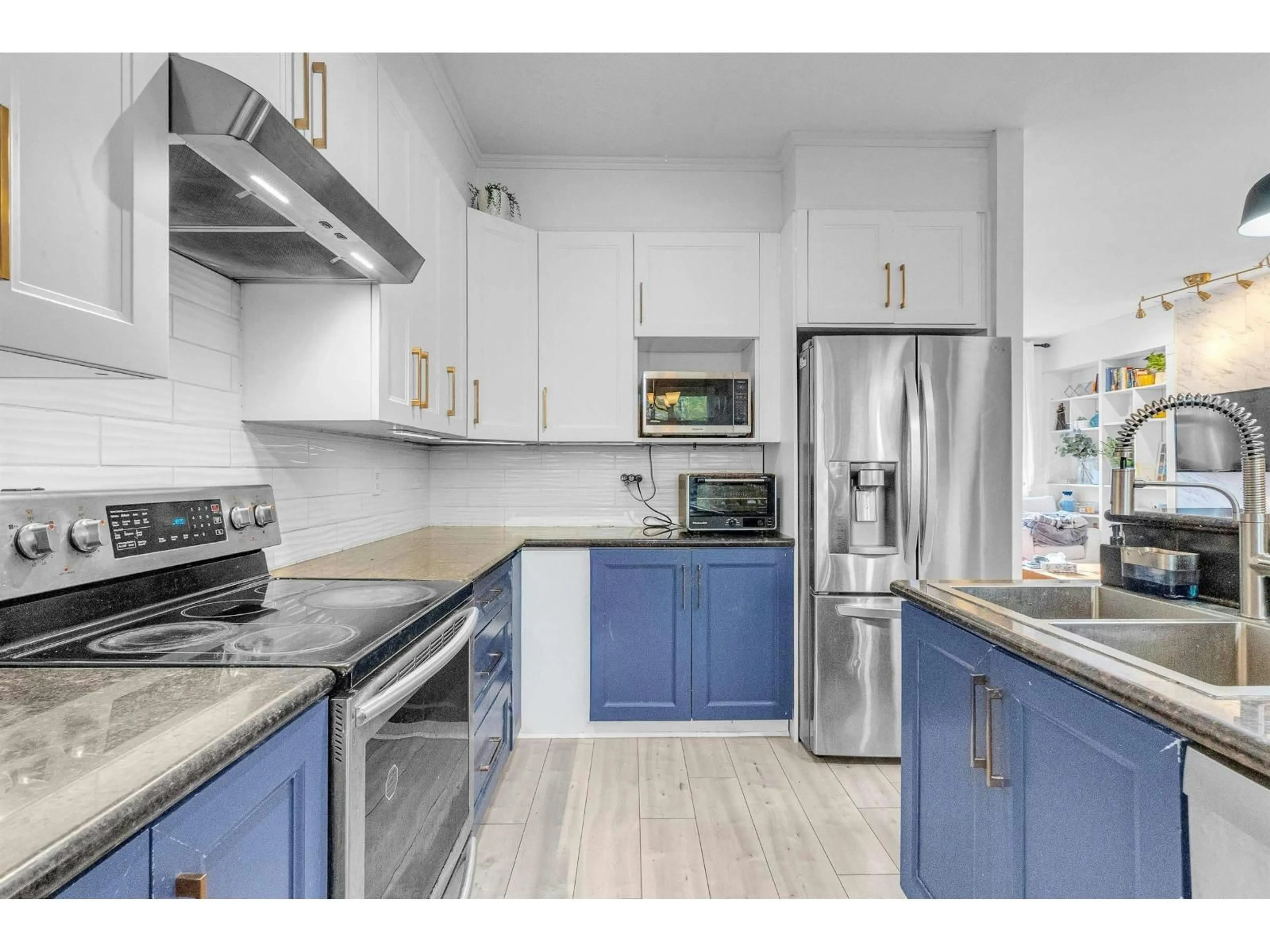 Open concept kitchen, unknown for 67 - 7518 138 STREET, Surrey British Columbia V3W1S1