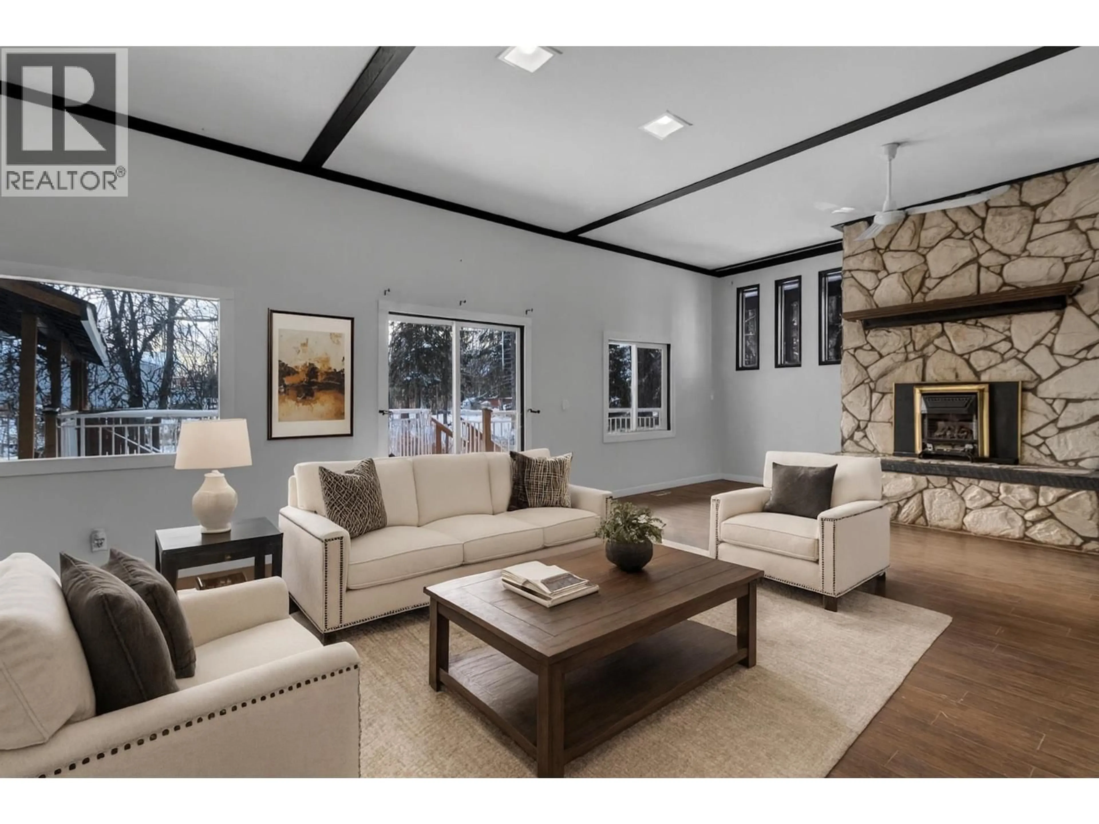 Living room with furniture, unknown for 9147 NORTH KELLY ROAD, Prince George British Columbia V2K2X2