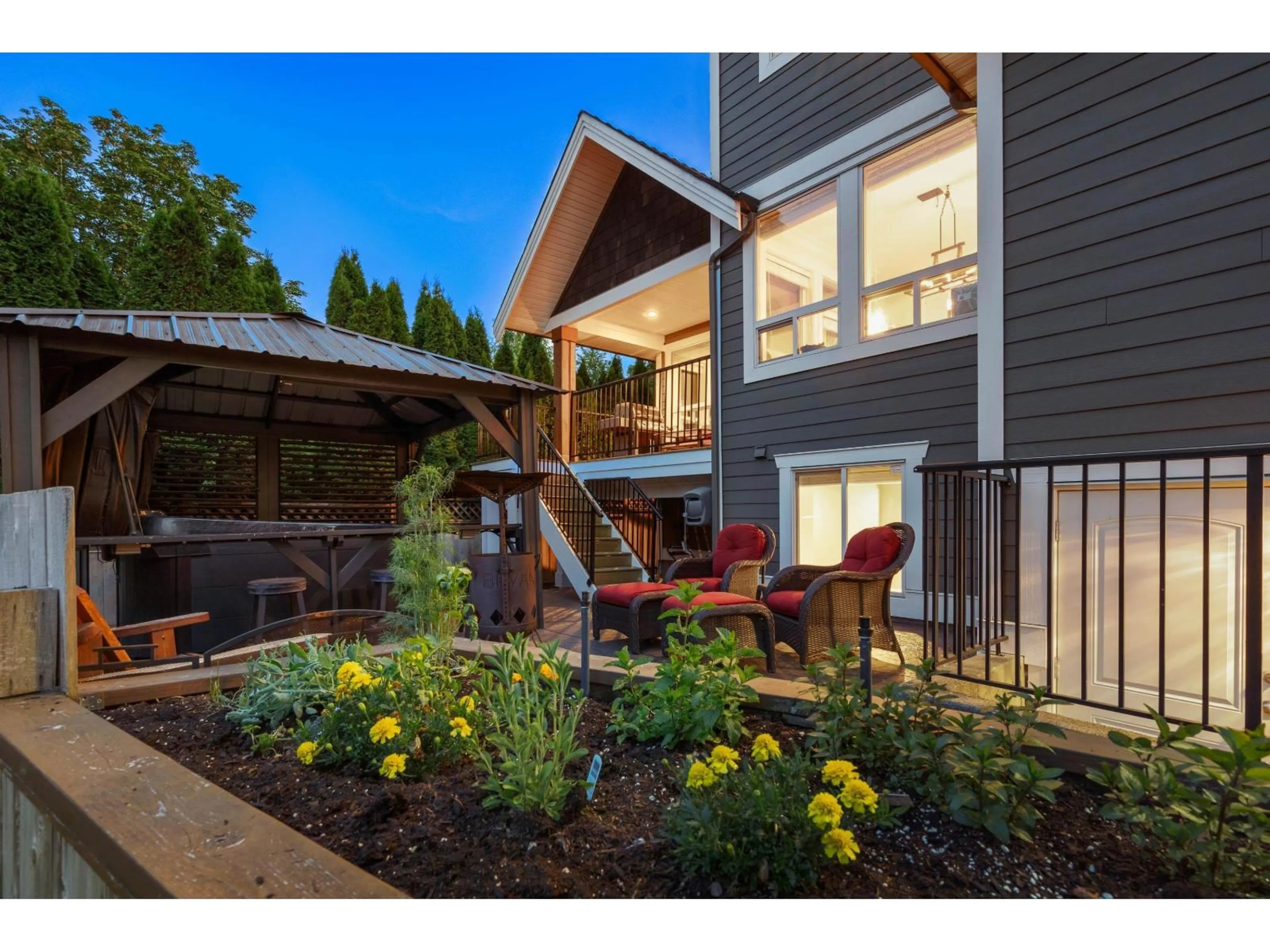 Patio, unknown for 20472 98A AVENUE, Langley British Columbia V1M0A6