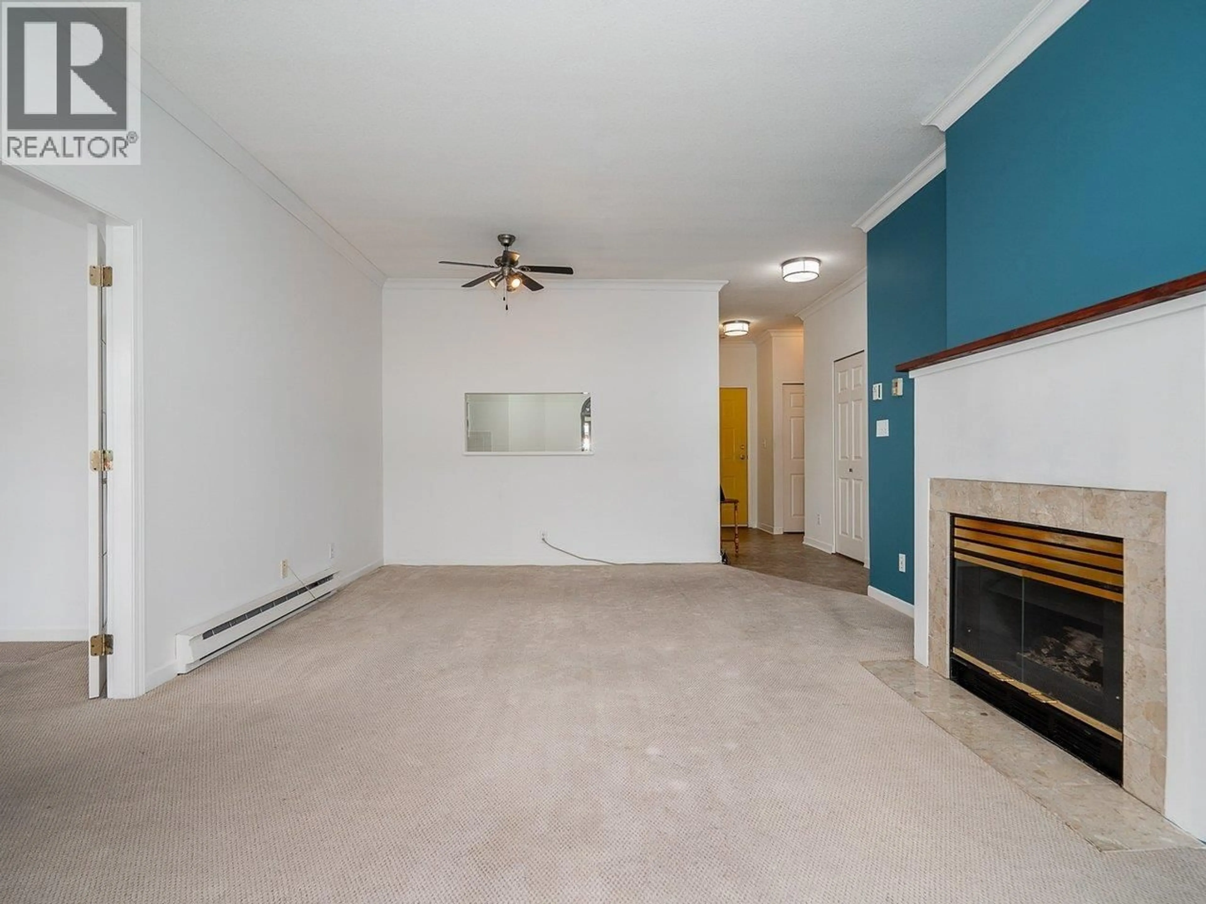 A pic of a room for 305 - 4728 53RD STREET, Delta British Columbia V4K2Z1