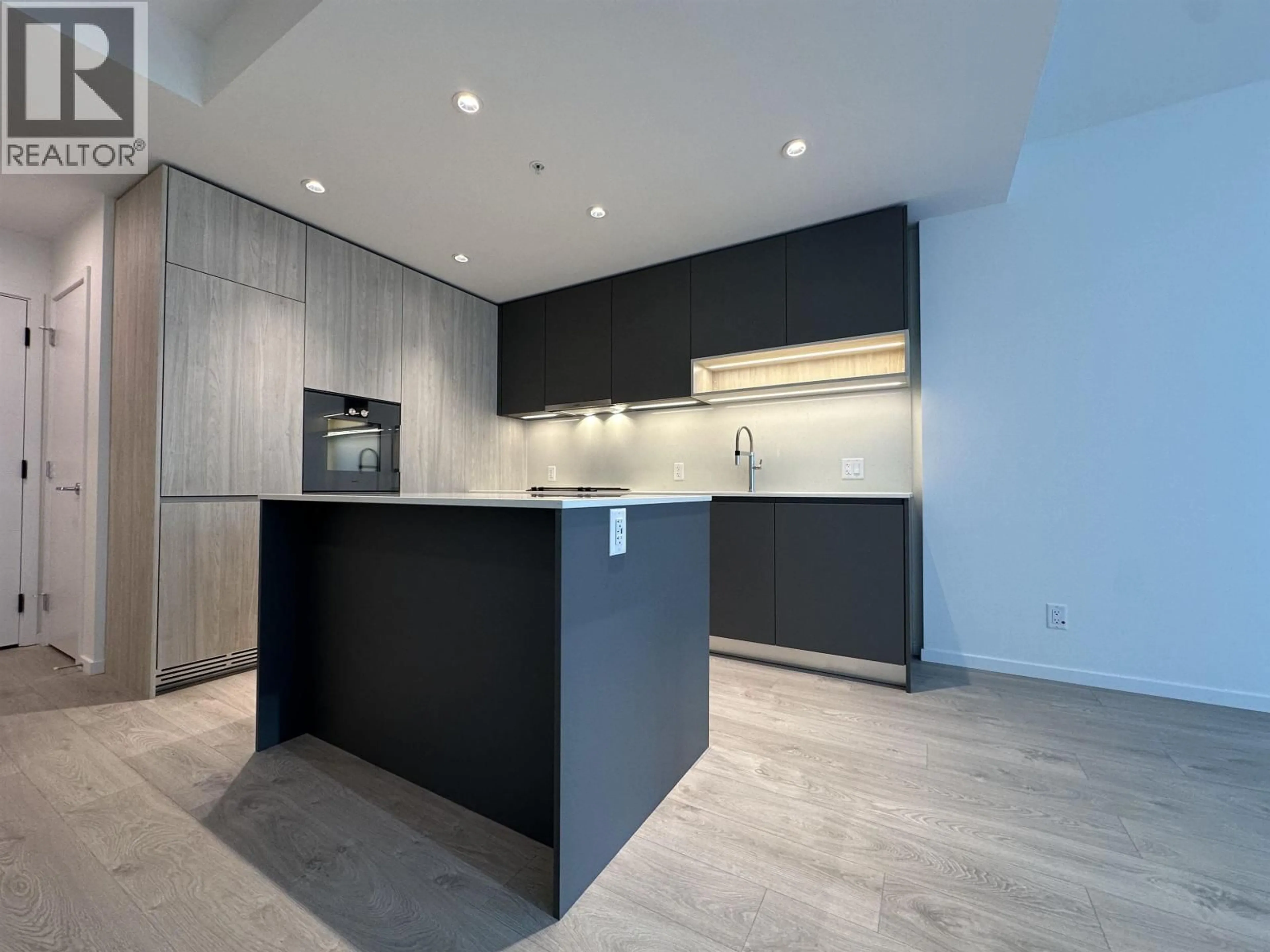 Open concept kitchen, unknown for 623 - 6300 MINORU BOULEVARD, Richmond British Columbia V6Y0N1