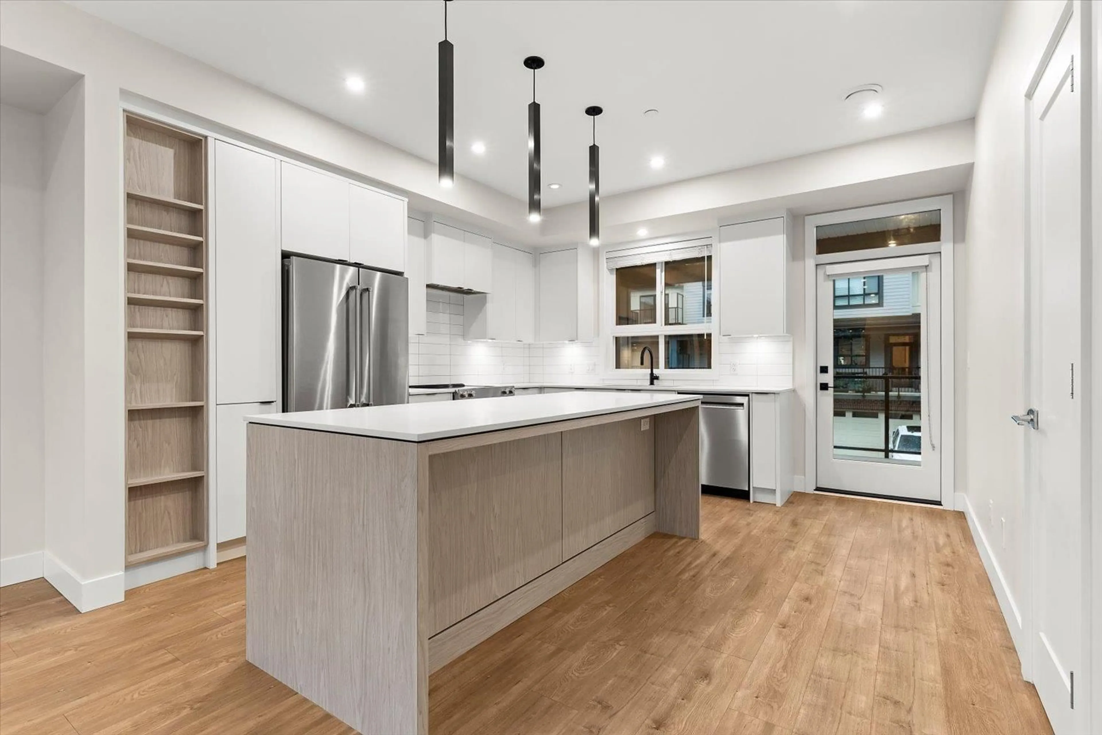 Open concept kitchen, unknown for 14 - 45500 CAMPUS DRIVE, Chilliwack British Columbia V2R6E9