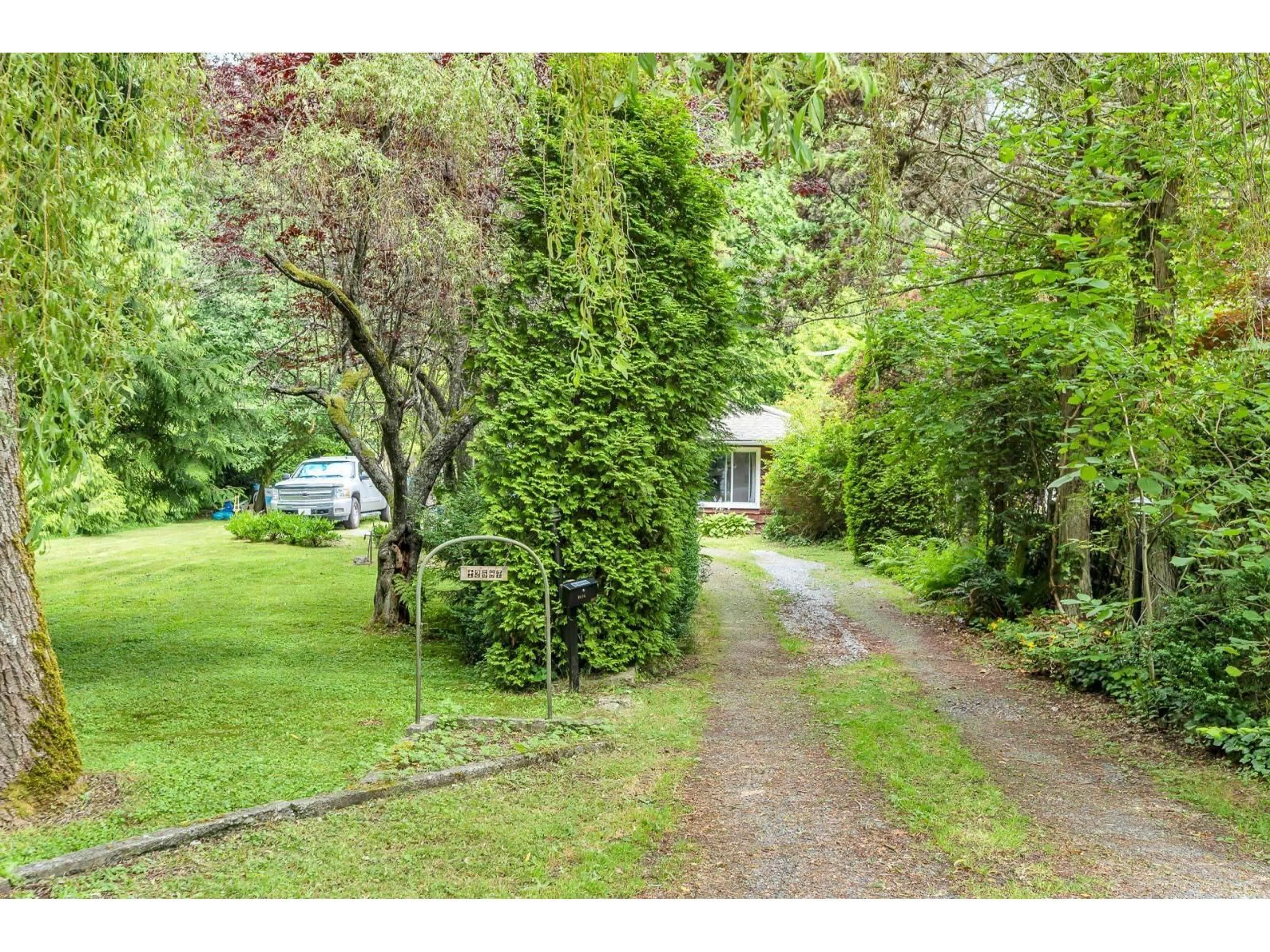 A pic from outside/outdoor area/front of a property/back of a property/a pic from drone, unknown for 12587 23 AVENUE, Surrey British Columbia V4A2C5