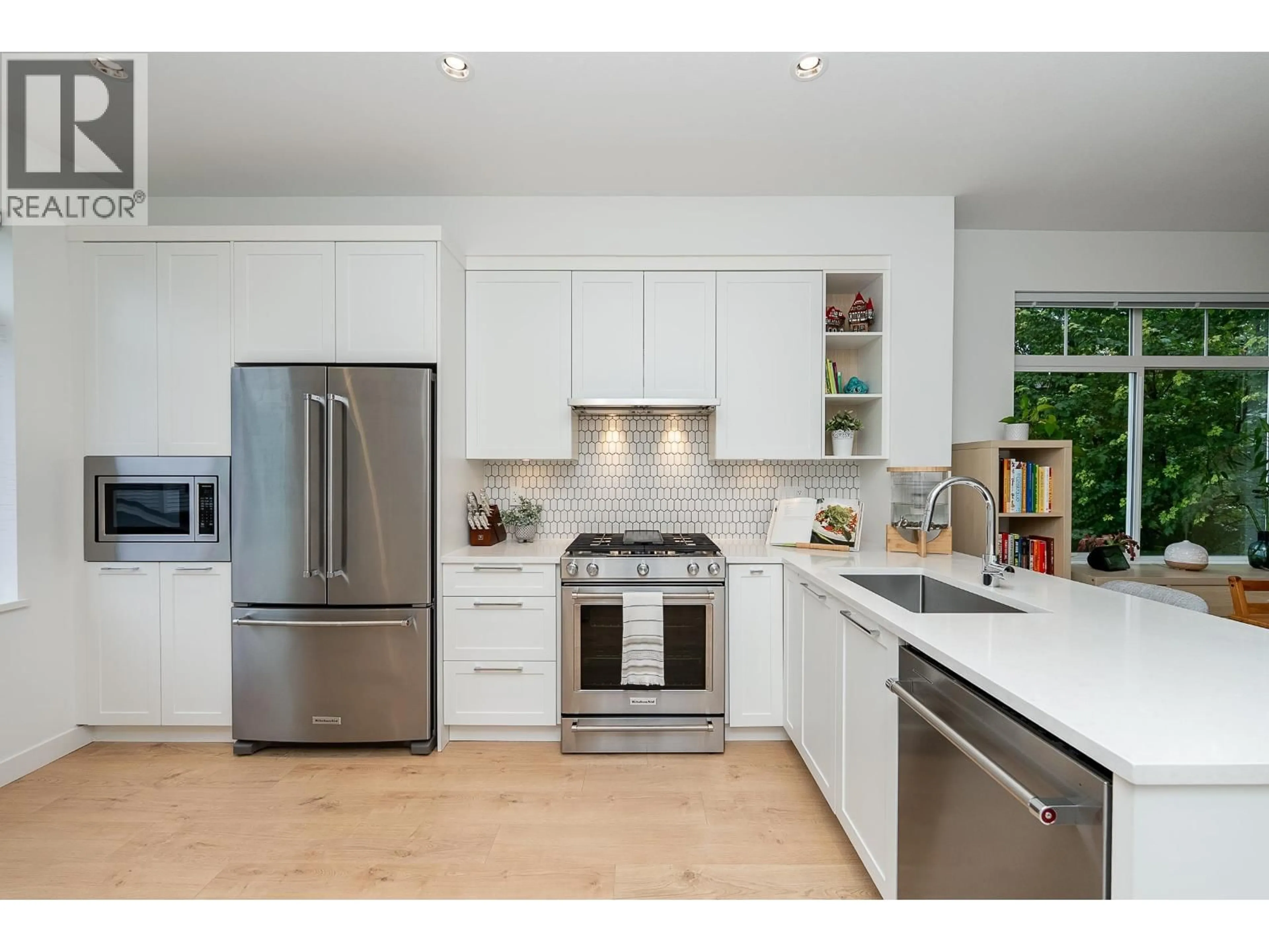 Open concept kitchen, unknown for 142 - 1220 ROCKLIN STREET, Coquitlam British Columbia V3B0R6