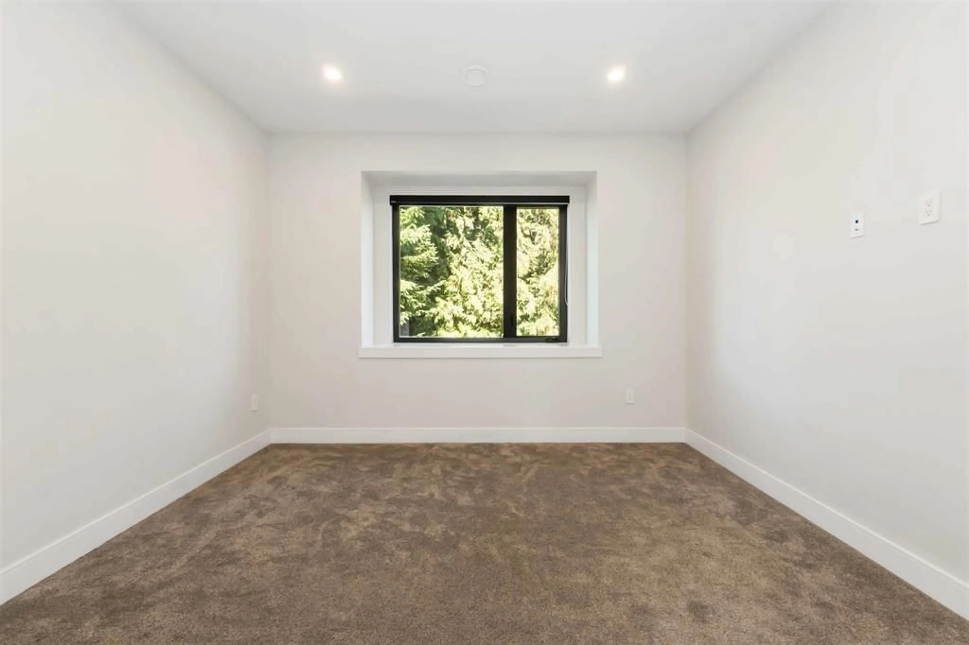 A pic of a room for 16211 96B AVENUE, Surrey British Columbia V4N5X2