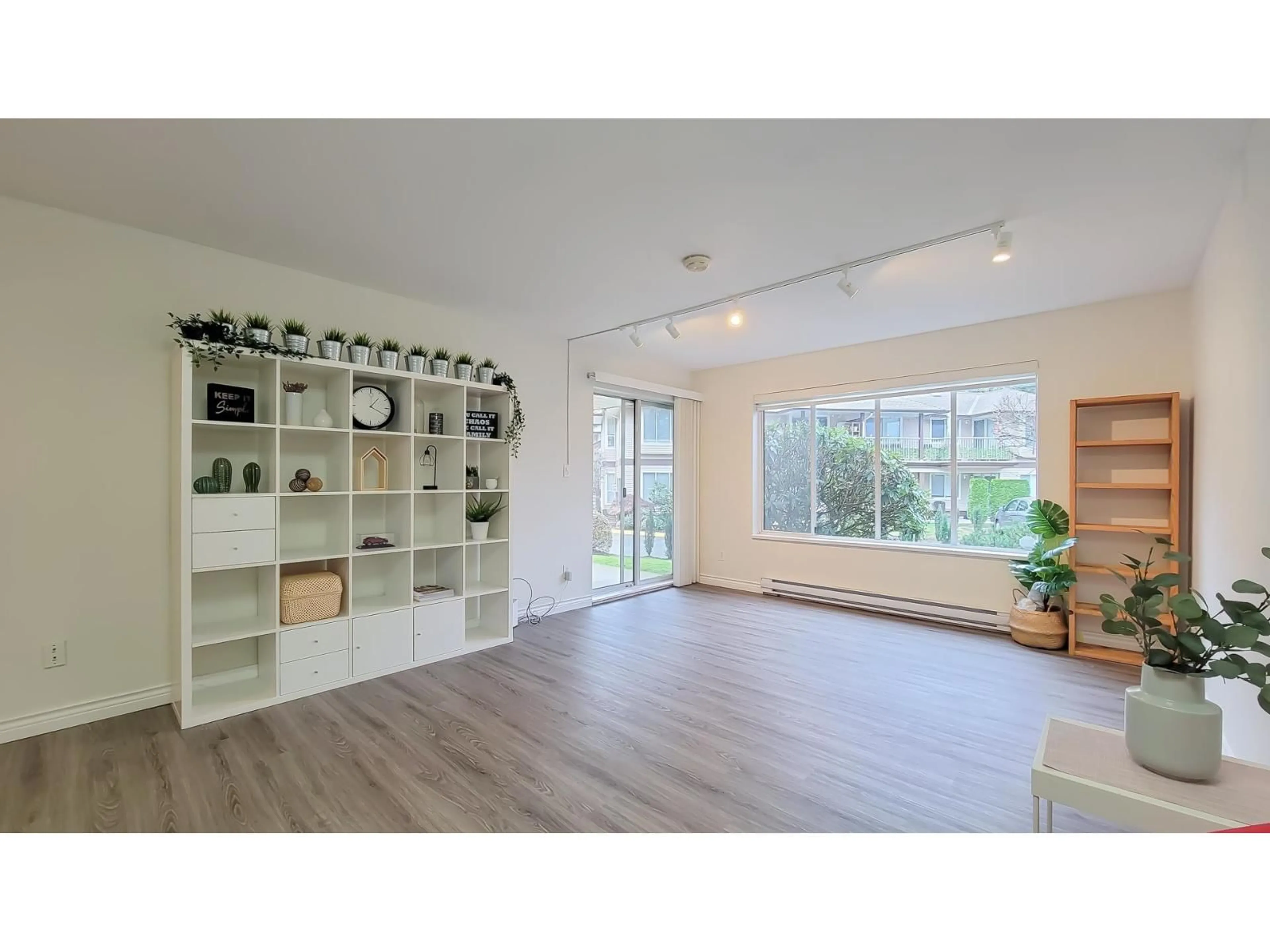 Unknown for 1103 - 1750 MCKENZIE ROAD, Abbotsford British Columbia V2S7B7