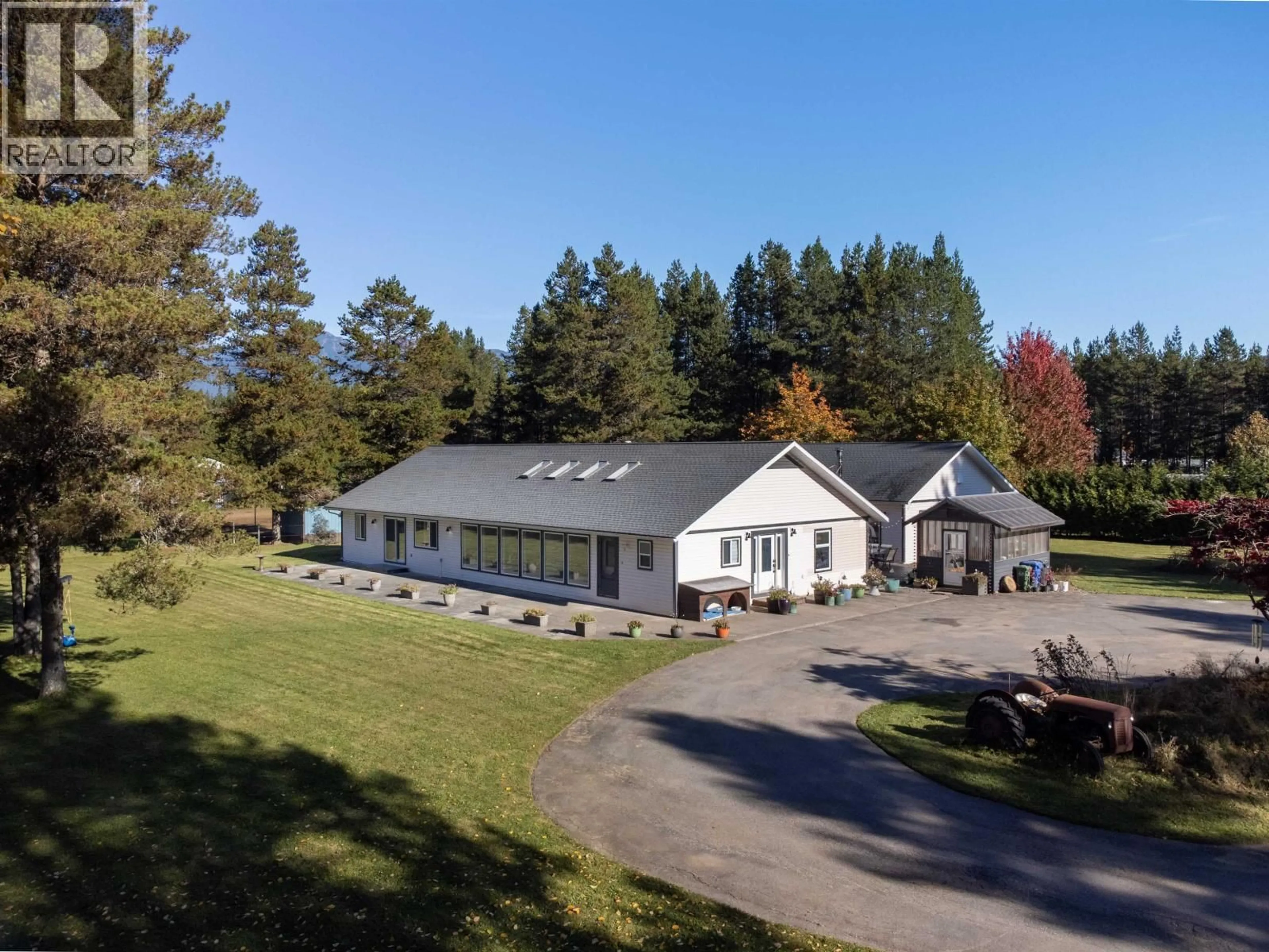 A pic from outside/outdoor area/front of a property/back of a property/a pic from drone, building for 5134 SOUCIE AVENUE, Terrace British Columbia V8G4X8
