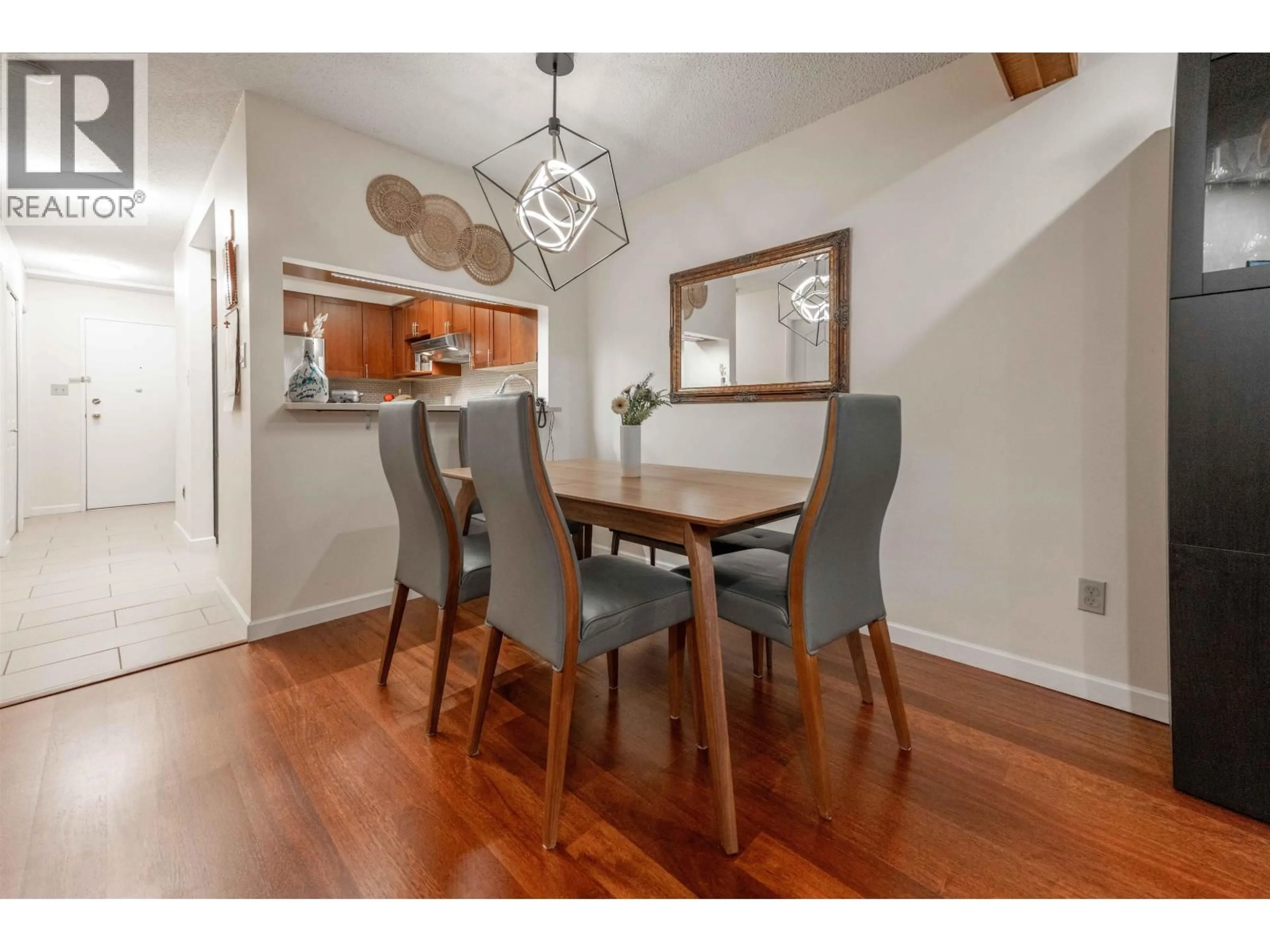 Dining room, wood/laminate floor for 112 - 1274 BARCLAY STREET, Vancouver British Columbia V6E1H3