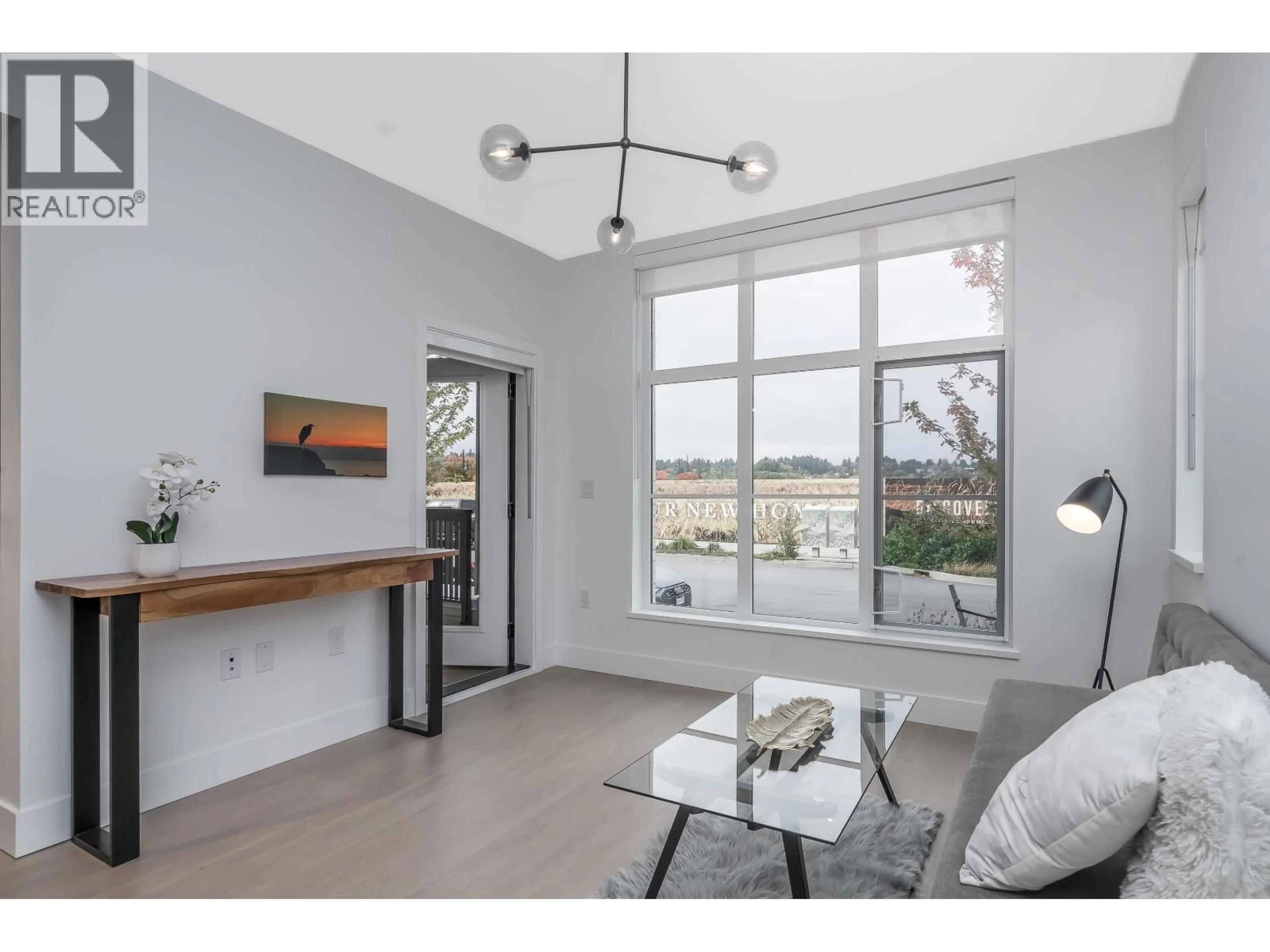 Unknown for 102 - 320 RIDGE STREET, Delta British Columbia V4L0B5