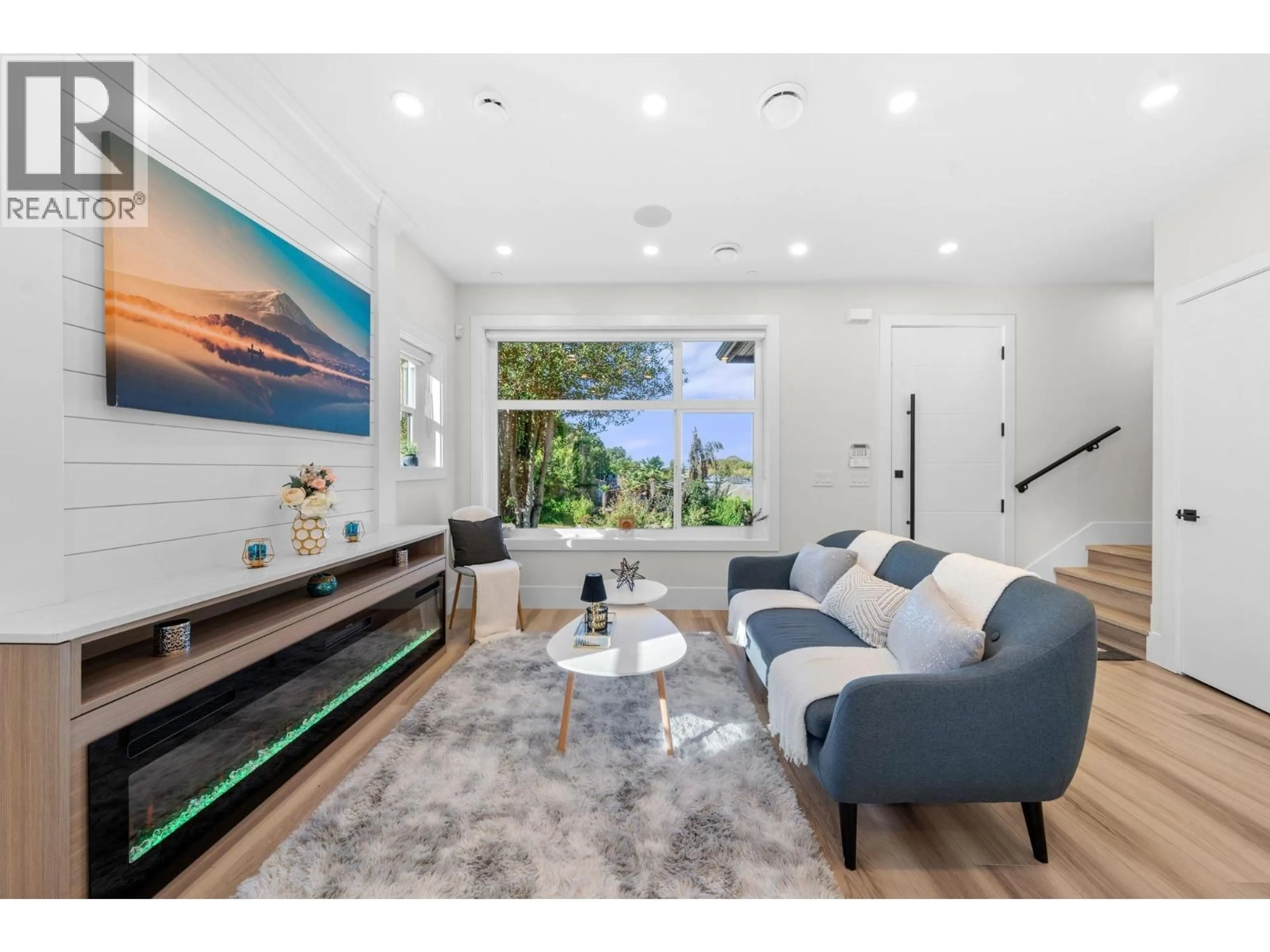 Living room with furniture, unknown for 4320 NANAIMO STREET, Vancouver British Columbia V5N5J1