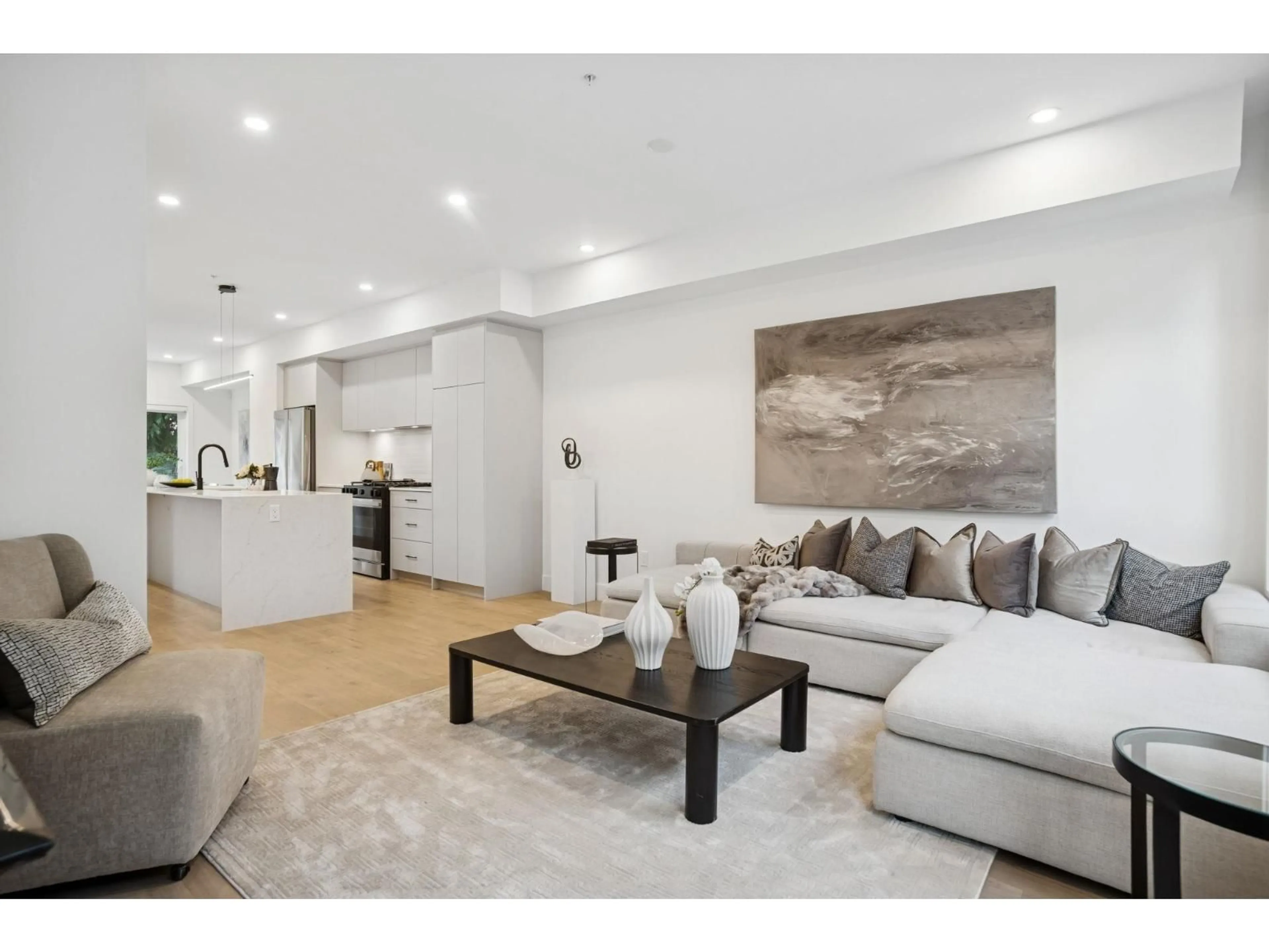 Living room with furniture, unknown for 12 - 19667 55A AVENUE, Langley British Columbia V3A3X1