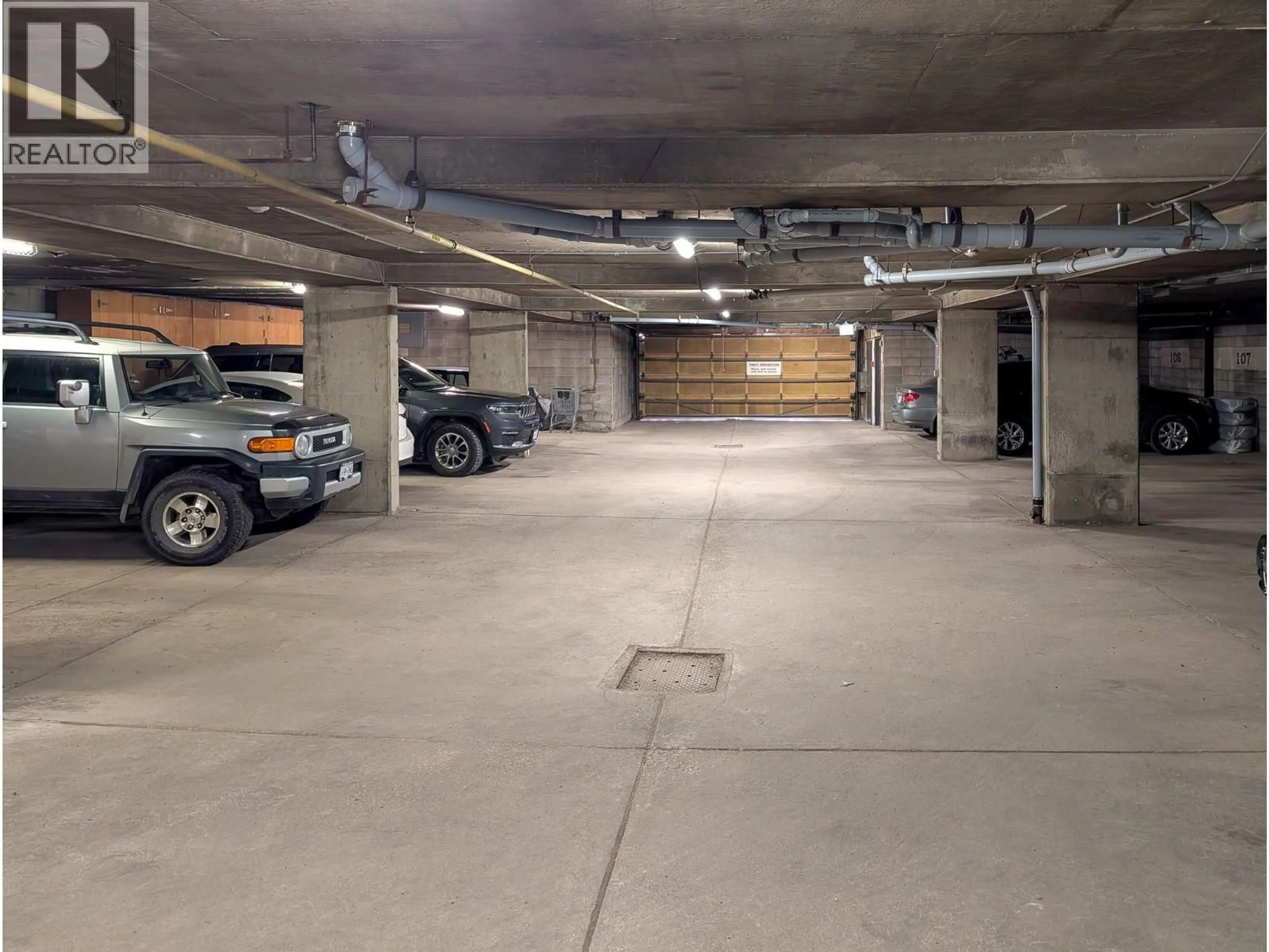 Parking for 1654 10TH AVENUE, Prince George British Columbia V2L3S4