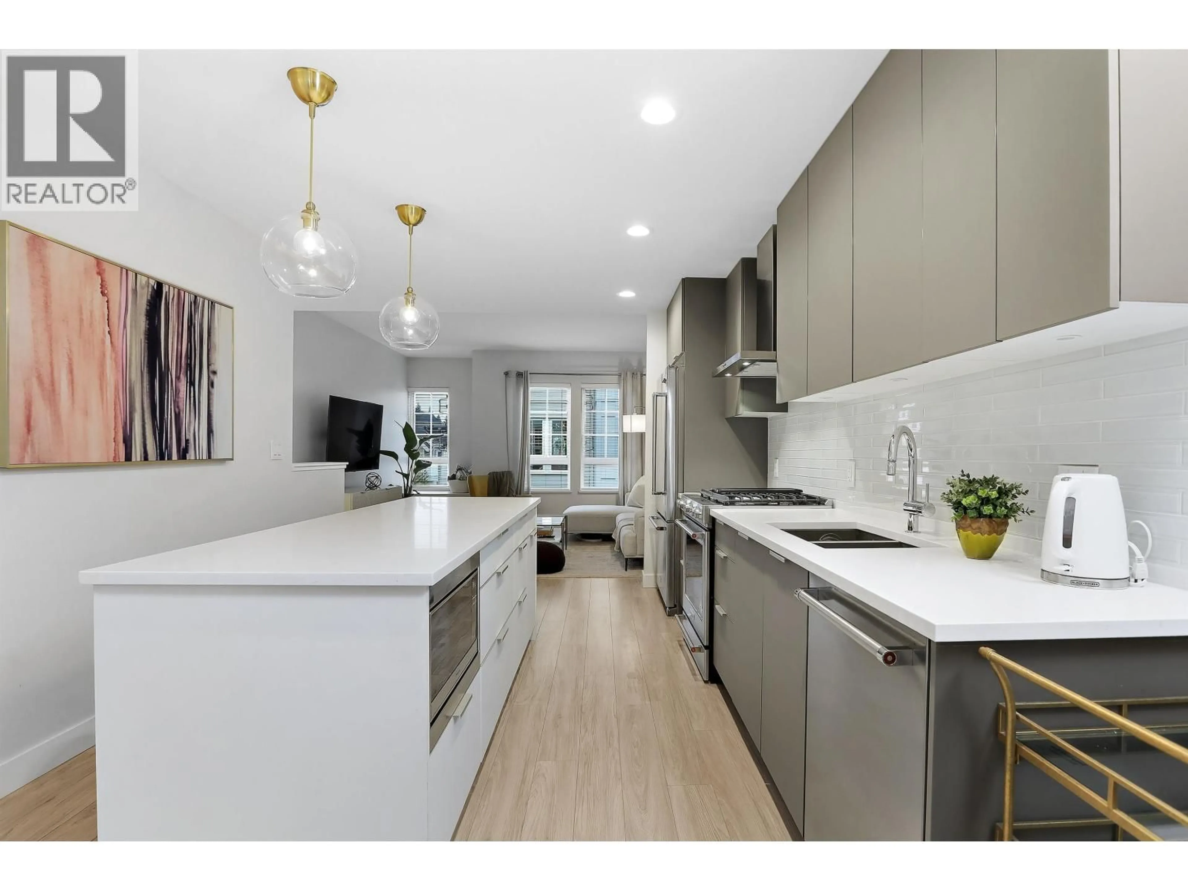 Open concept kitchen, unknown for 2126 ST JOHNS STREET STREET, Port Moody British Columbia V3H0J5