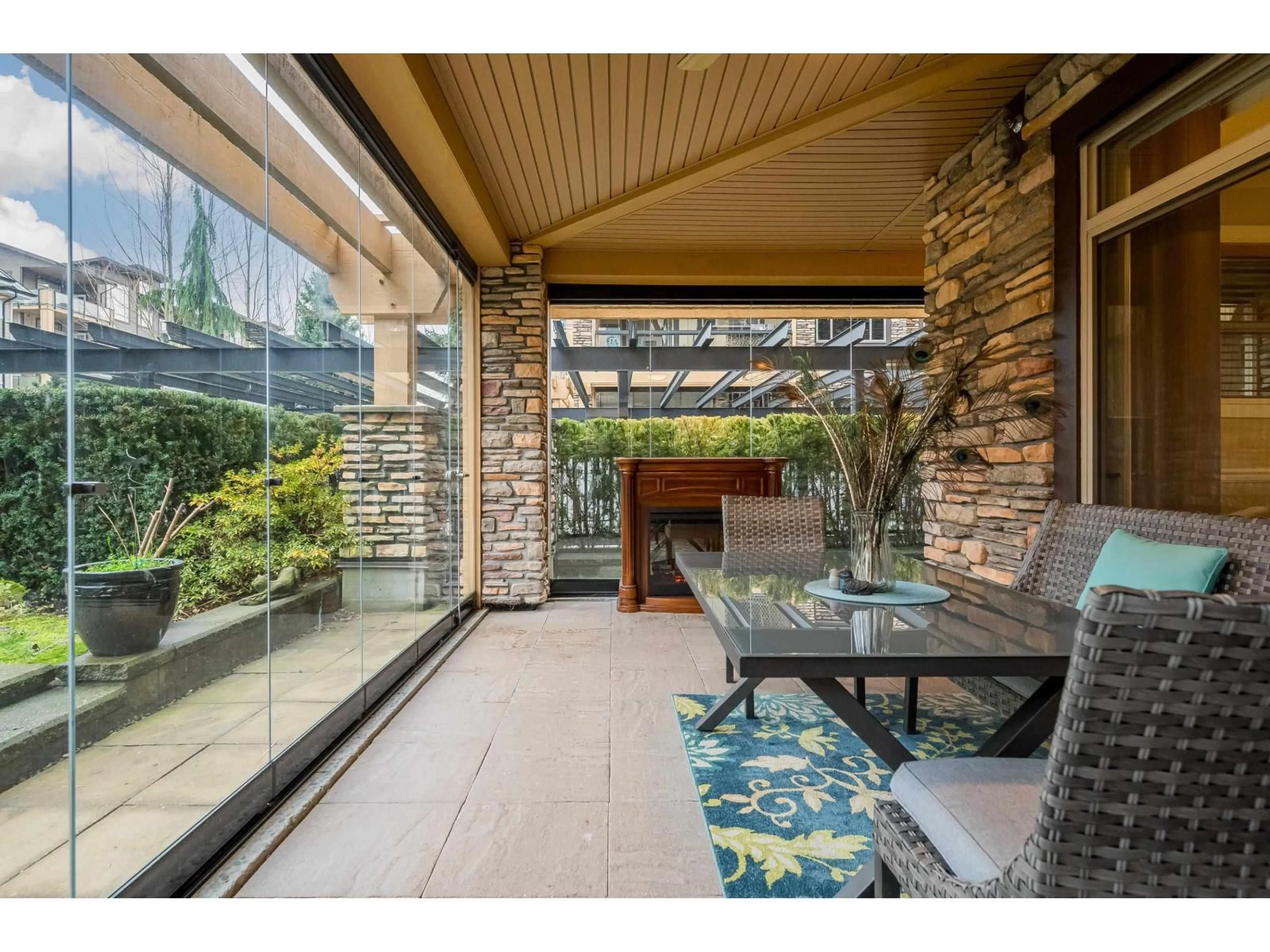 Patio, street for 124 - 8067 207 STREET, Langley British Columbia V2Y0P1