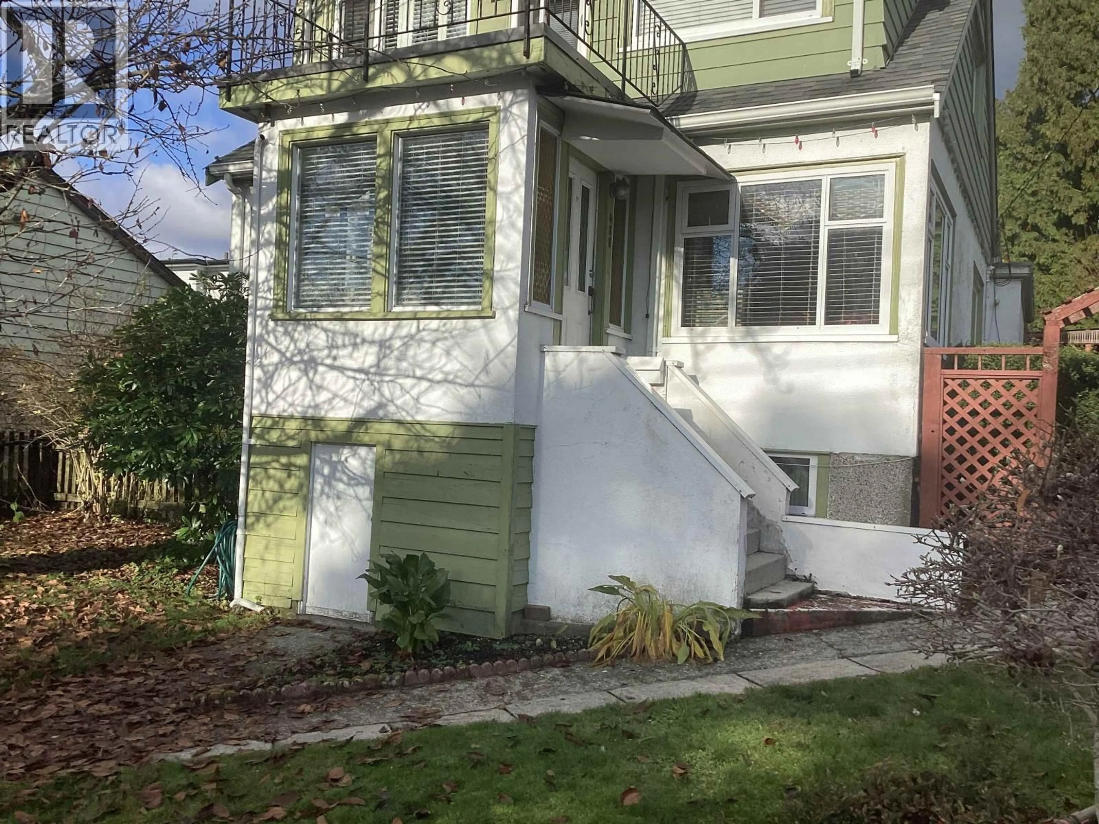 Unknown for 488 4TH STREET, North Vancouver British Columbia V7L1J5