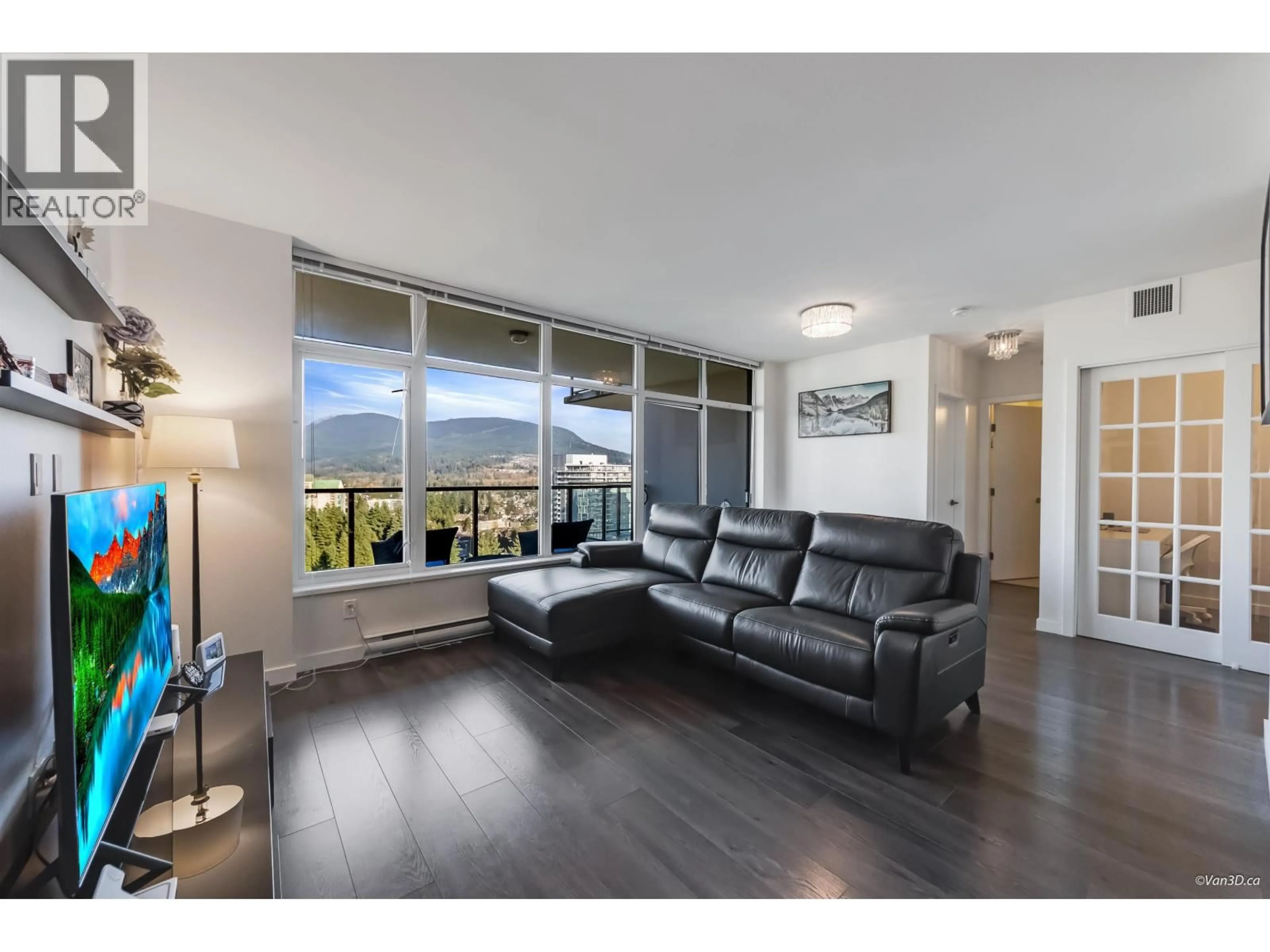 Living room with furniture, unknown for 3007 - 3080 LINCOLN AVENUE, Coquitlam British Columbia V3B0L9