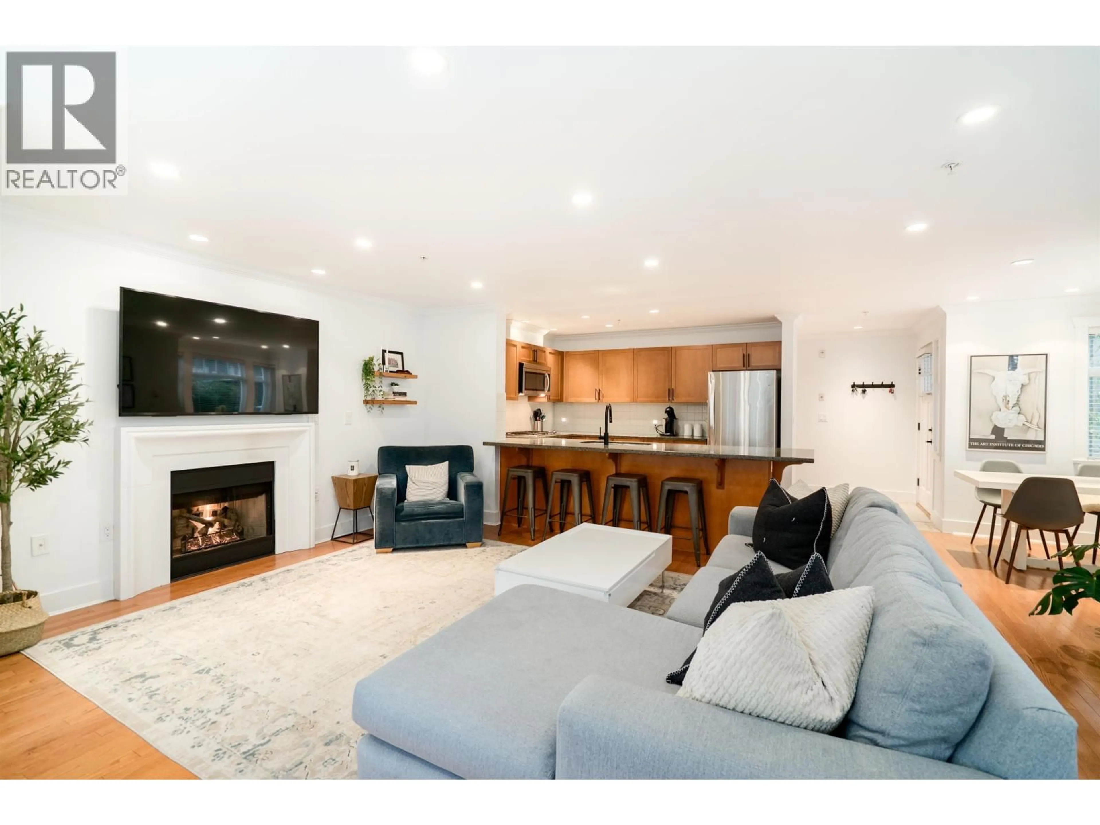 Living room with furniture, unknown for 2460 SASAMAT STREET, Vancouver British Columbia V6R4S8