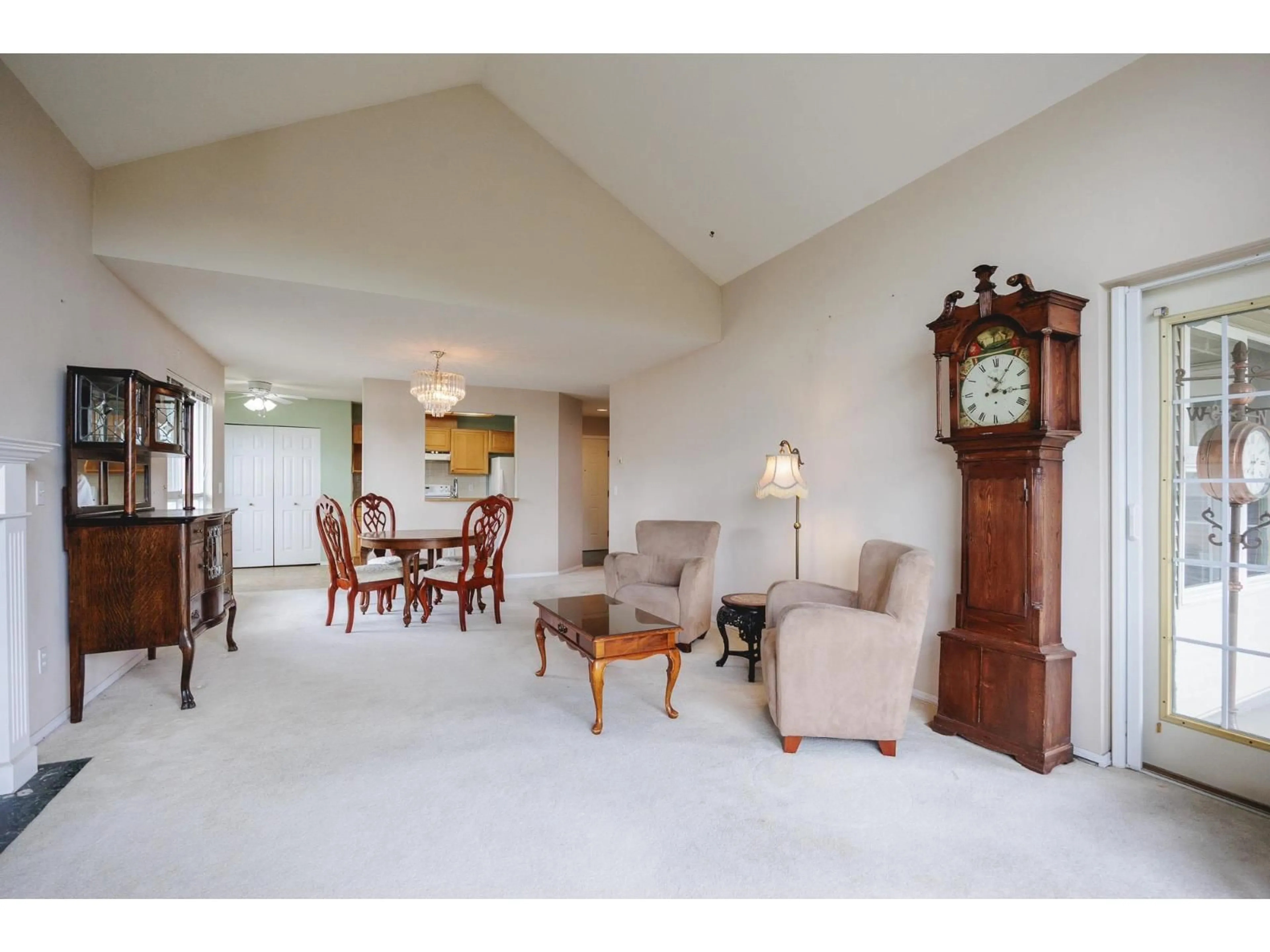 Living room with furniture, unknown for 305 - 20381 96 AVENUE, Langley British Columbia V1M2L1