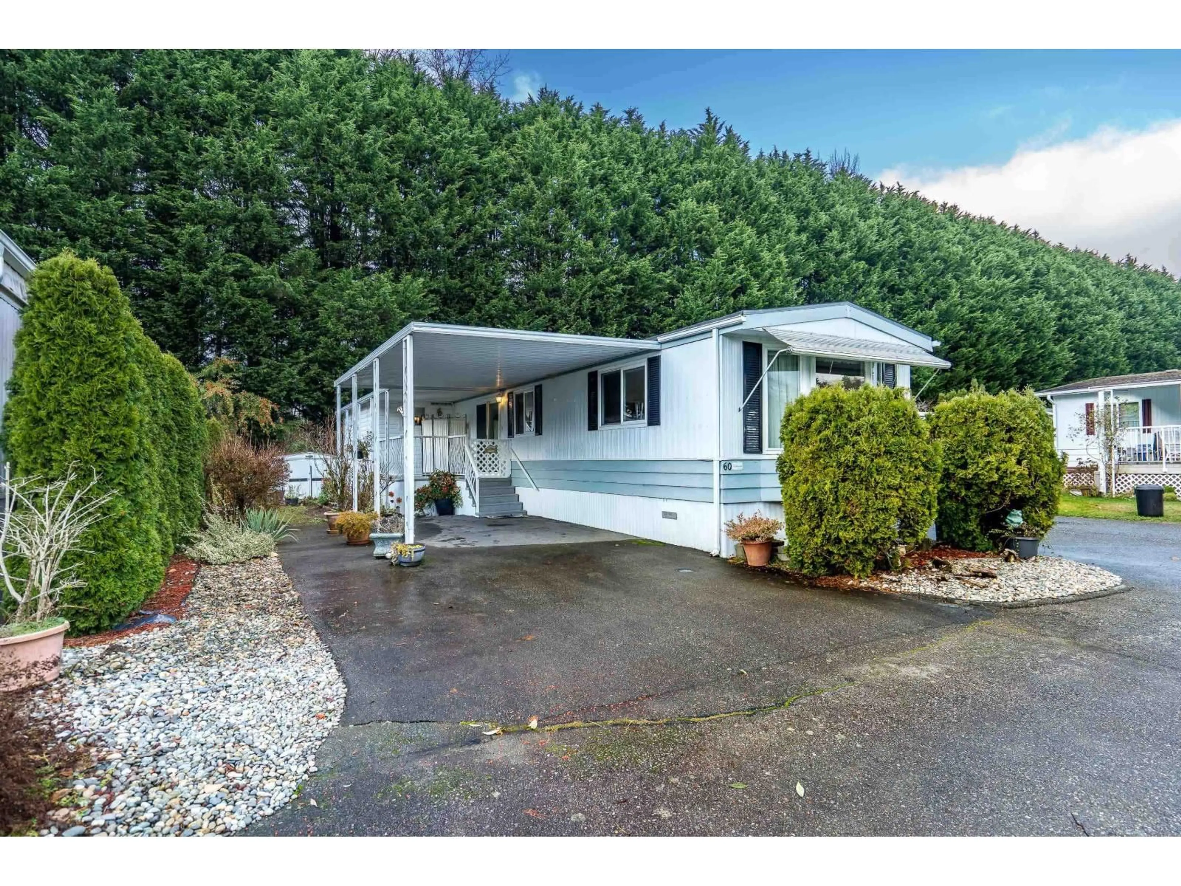 Home with vinyl exterior material, unknown for 60 - 2270 196 STREET, Langley British Columbia V2Z1N6