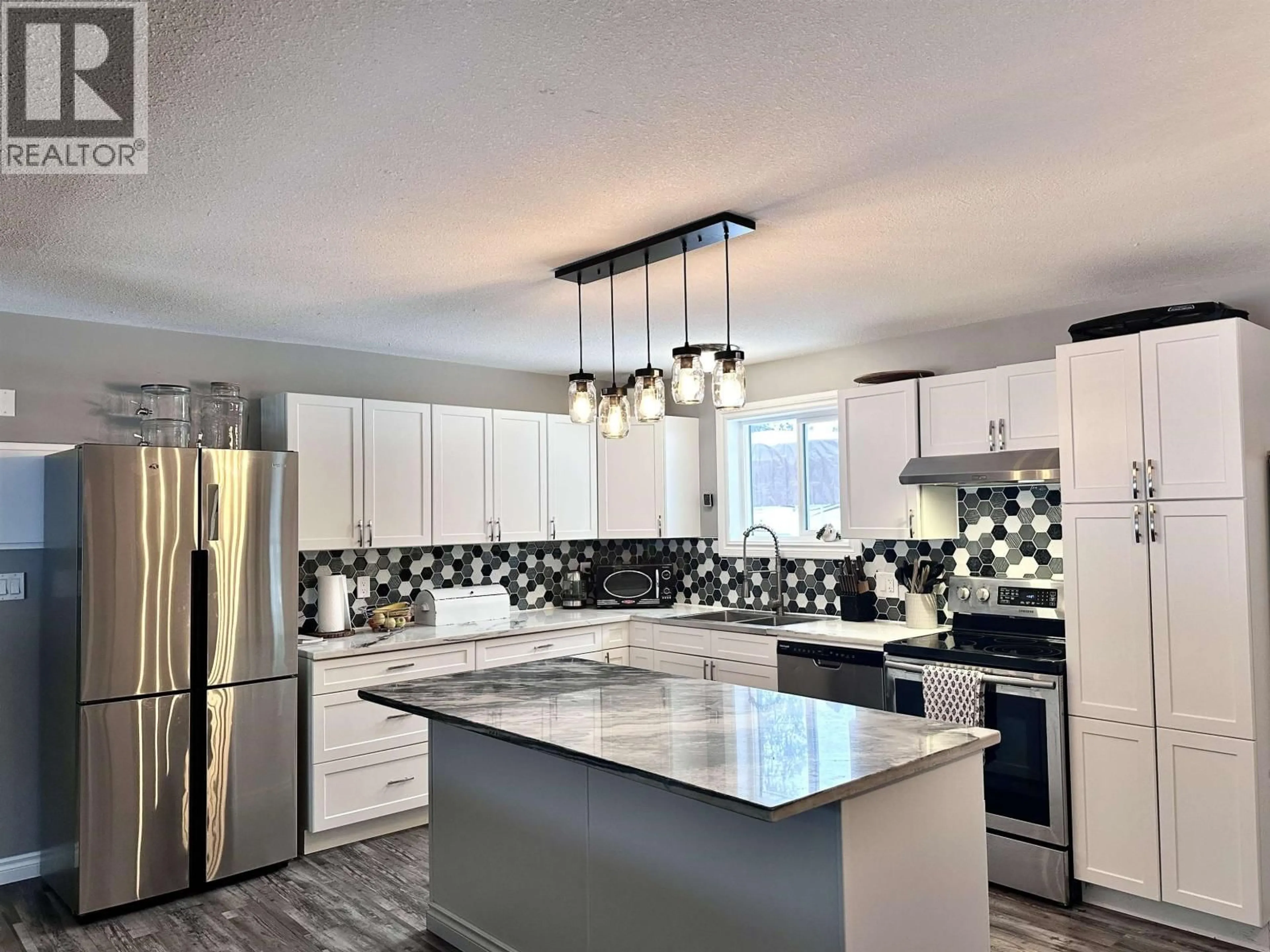 Open concept kitchen, ceramic/tile floor for 2725 TAMARACK ROAD, Valemount British Columbia V0E2Z0