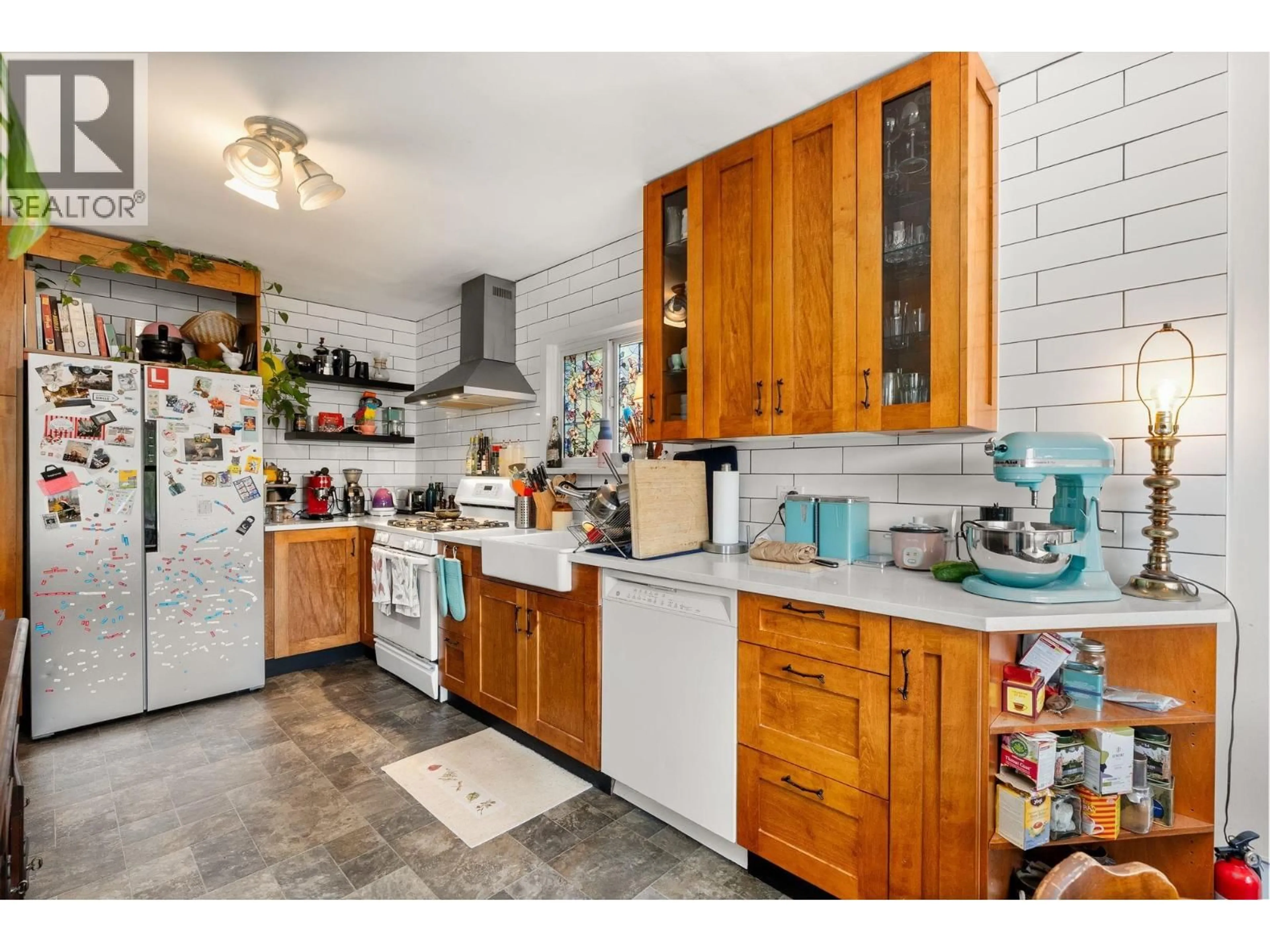 Unknown for 831 38TH AVENUE, Vancouver British Columbia V5W1J2