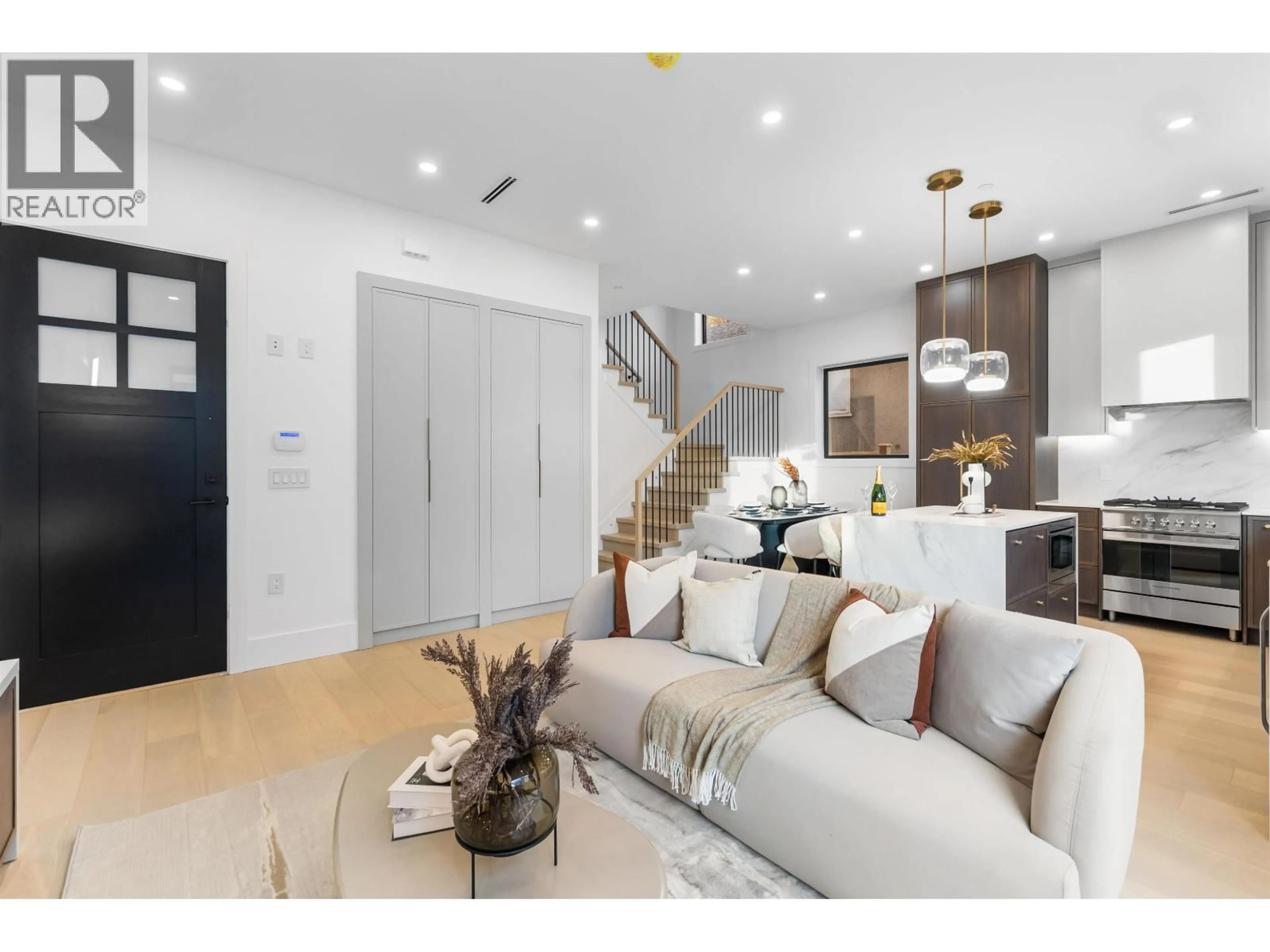 Unknown for 2 - 546 46TH AVENUE, Vancouver British Columbia V5W2A3