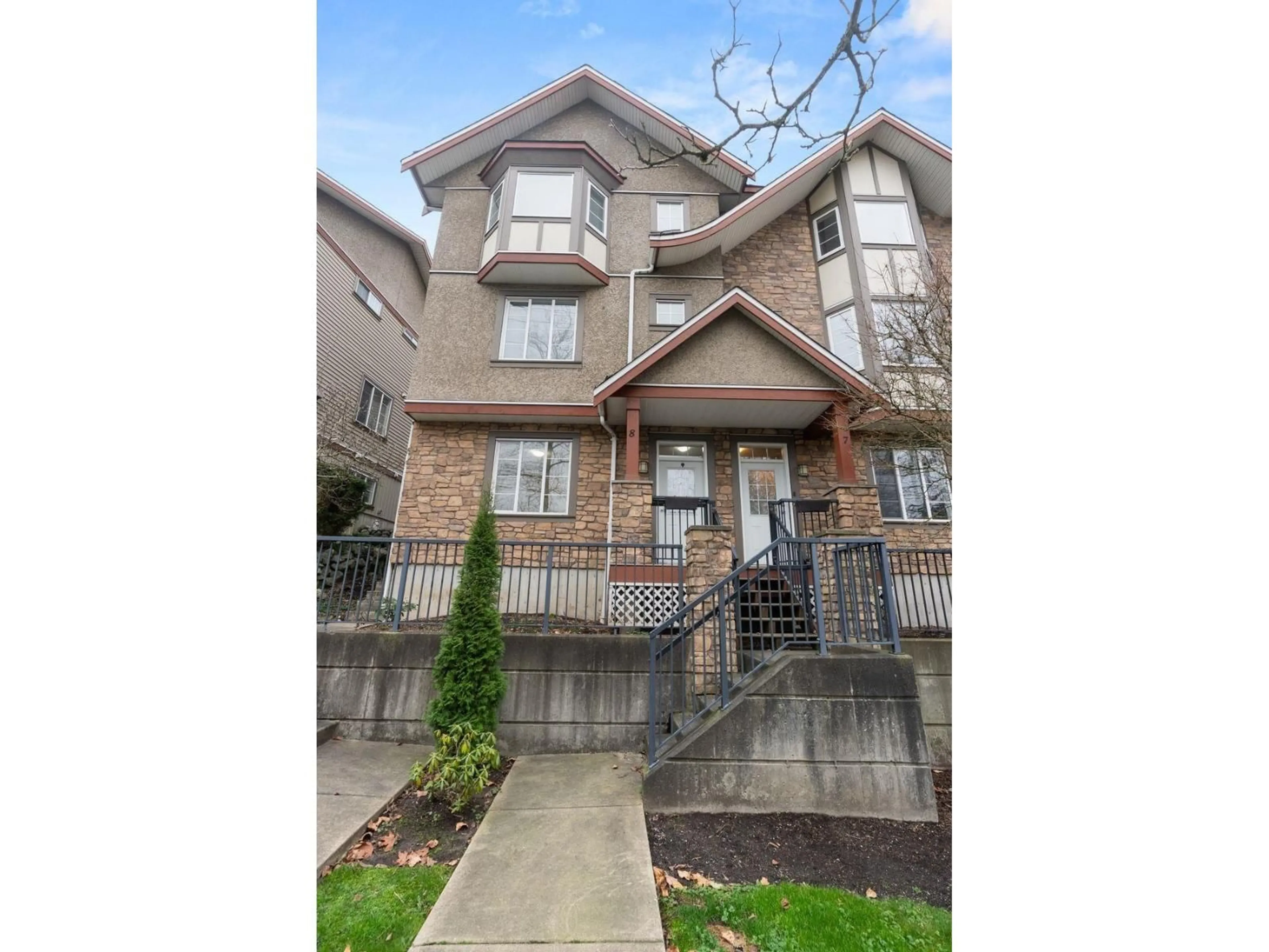 Home with brick exterior material, street for 8 - 35626 MCKEE ROAD, Abbotsford British Columbia V3G2L6