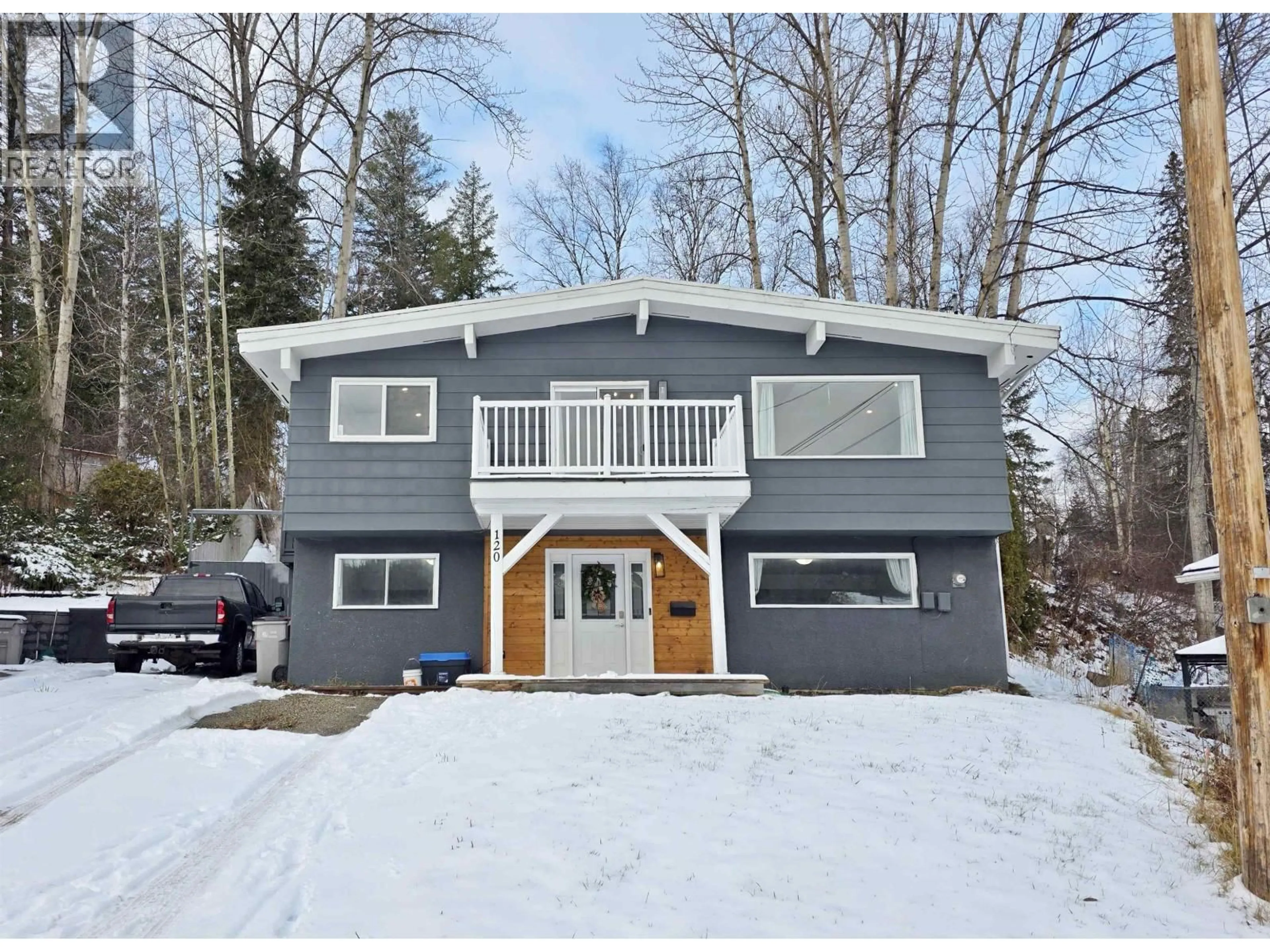 Home with vinyl exterior material, street for 120 LINDSAY STREET, Quesnel British Columbia V2J3E3